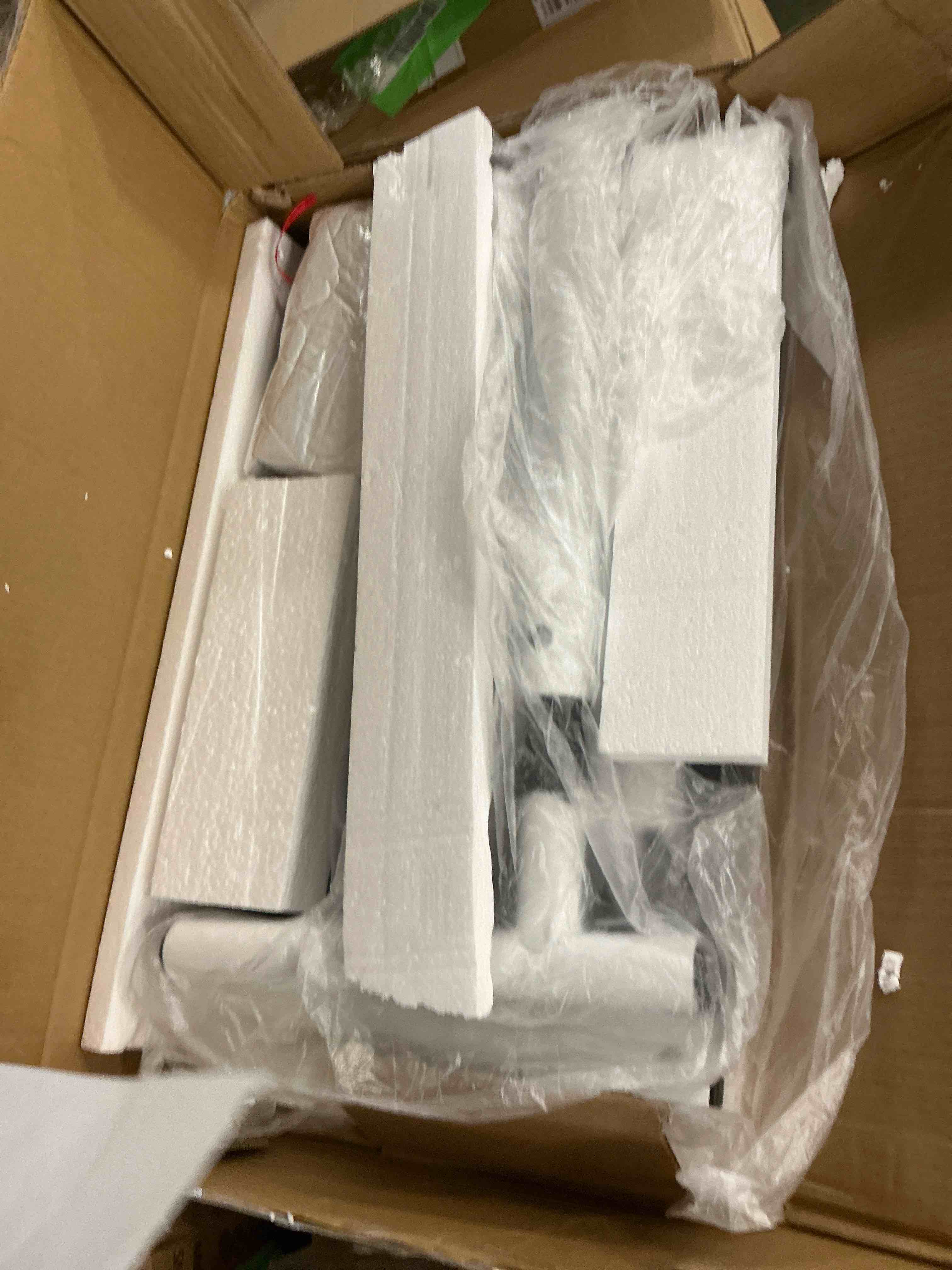 https://s3.amazonaws.com/lotting-images-prod/EmanualPiazza/PNK3446322_1751025339157.jpeg