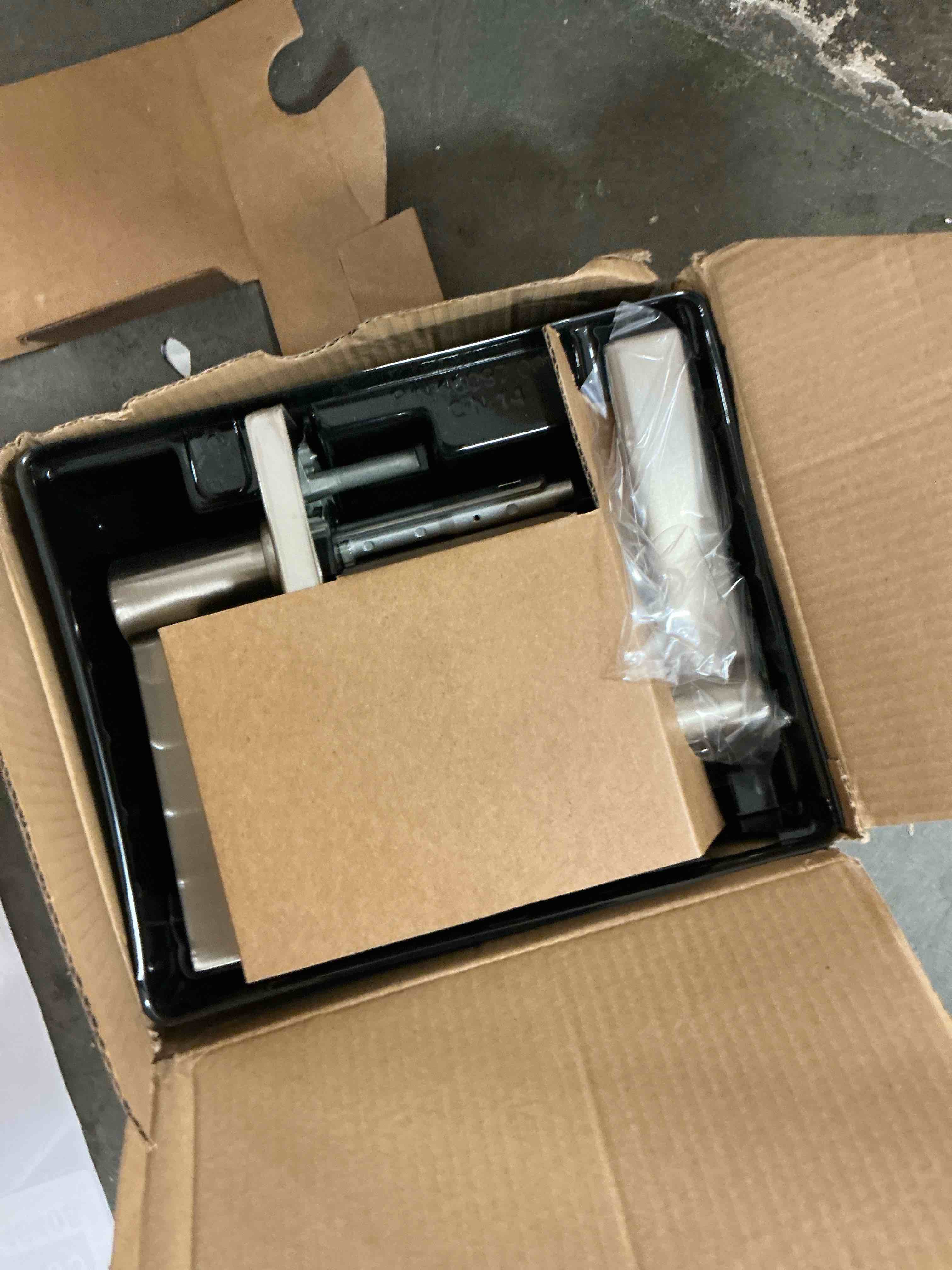 https://s3.amazonaws.com/lotting-images-prod/EmanualPiazza/PNK3446405_1751037300428.jpeg