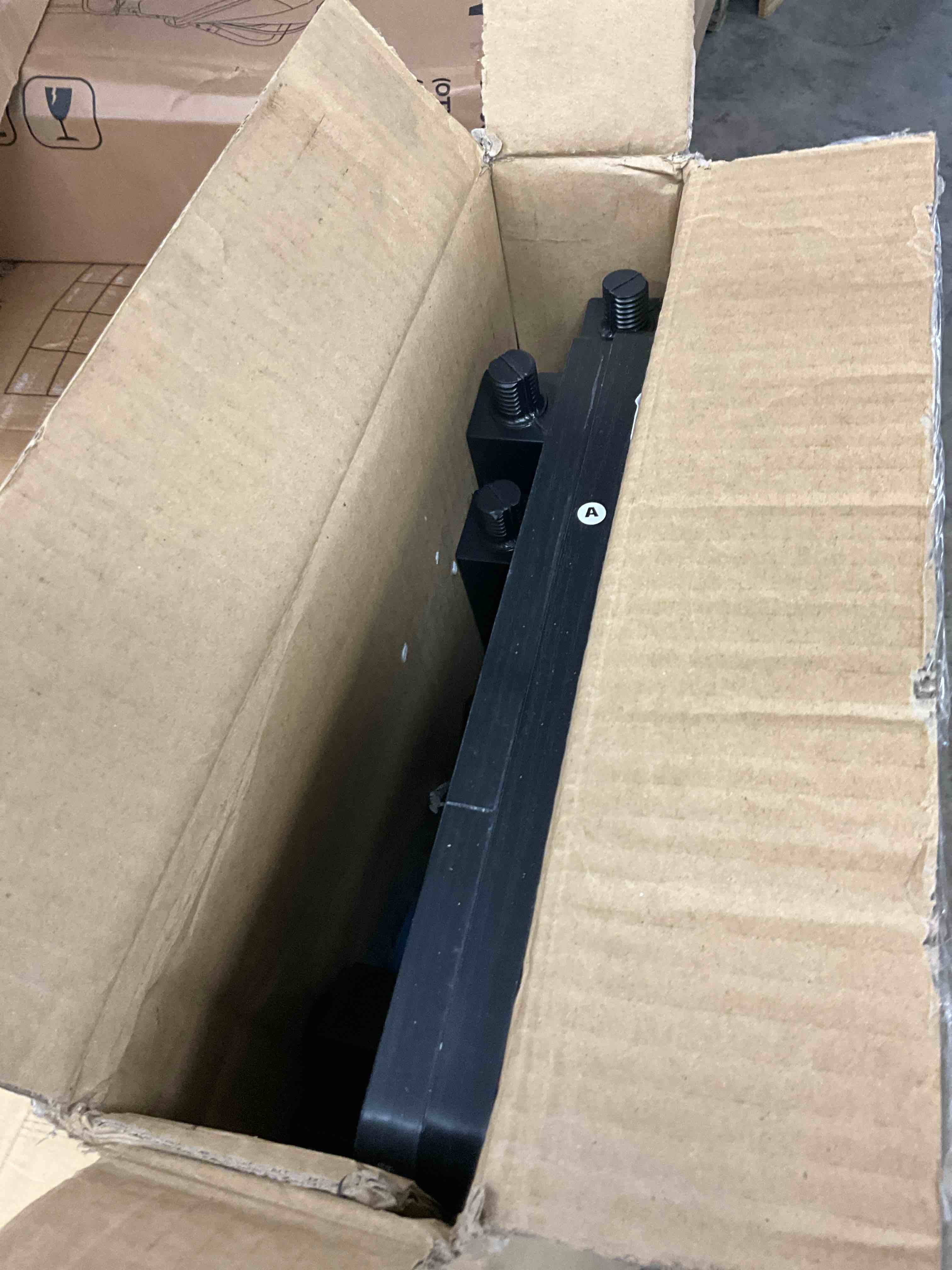 https://s3.amazonaws.com/lotting-images-prod/EmanualPiazza/PNK3446726_1751903521603.jpeg