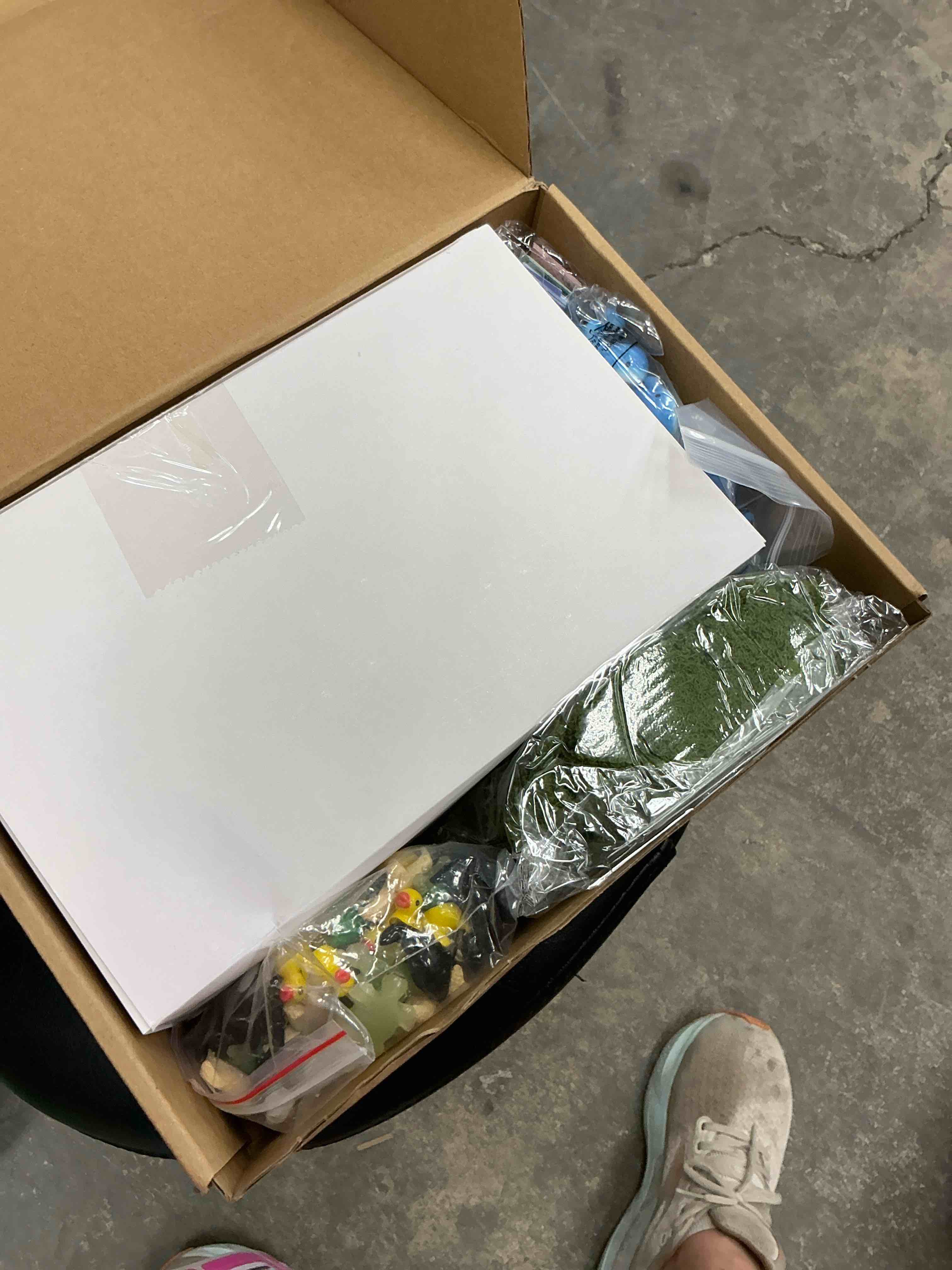https://s3.amazonaws.com/lotting-images-prod/EmanualPiazza/PNK3446831_1751916057085.jpeg