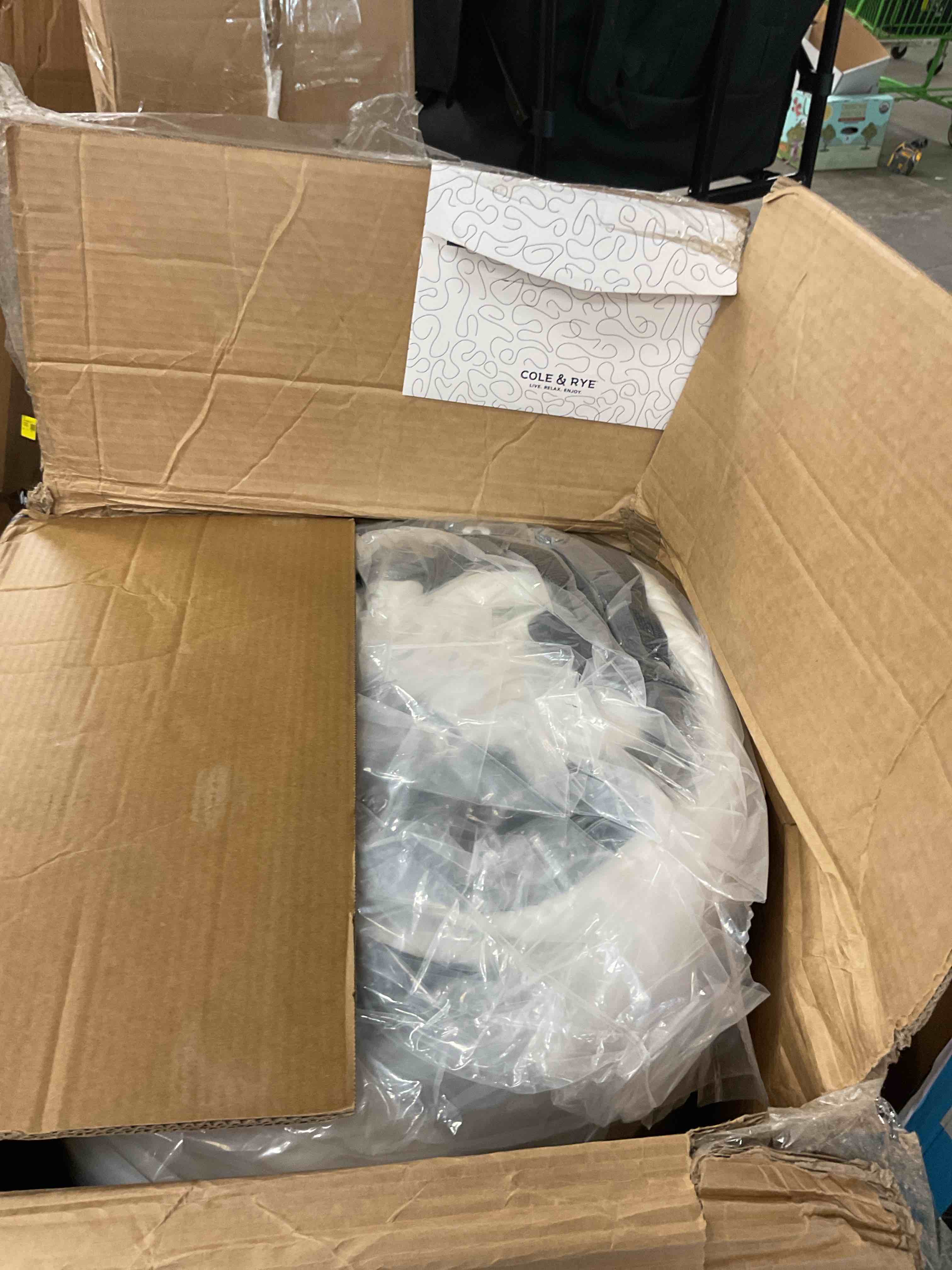 https://s3.amazonaws.com/lotting-images-prod/EmanualPiazza/PNK3446875_1752240442610.jpeg