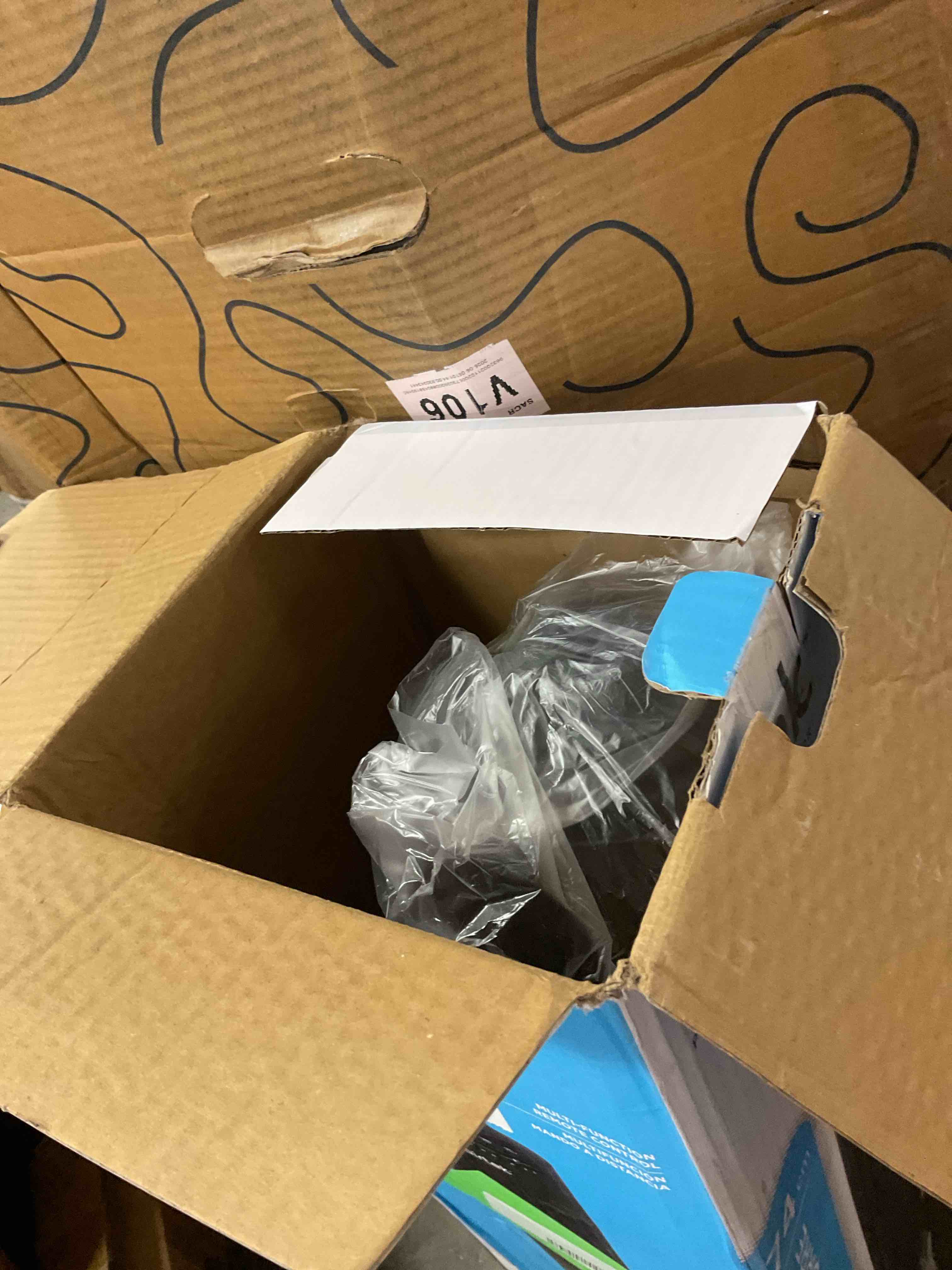 https://s3.amazonaws.com/lotting-images-prod/EmanualPiazza/PNK3446876_1752240177173.jpeg