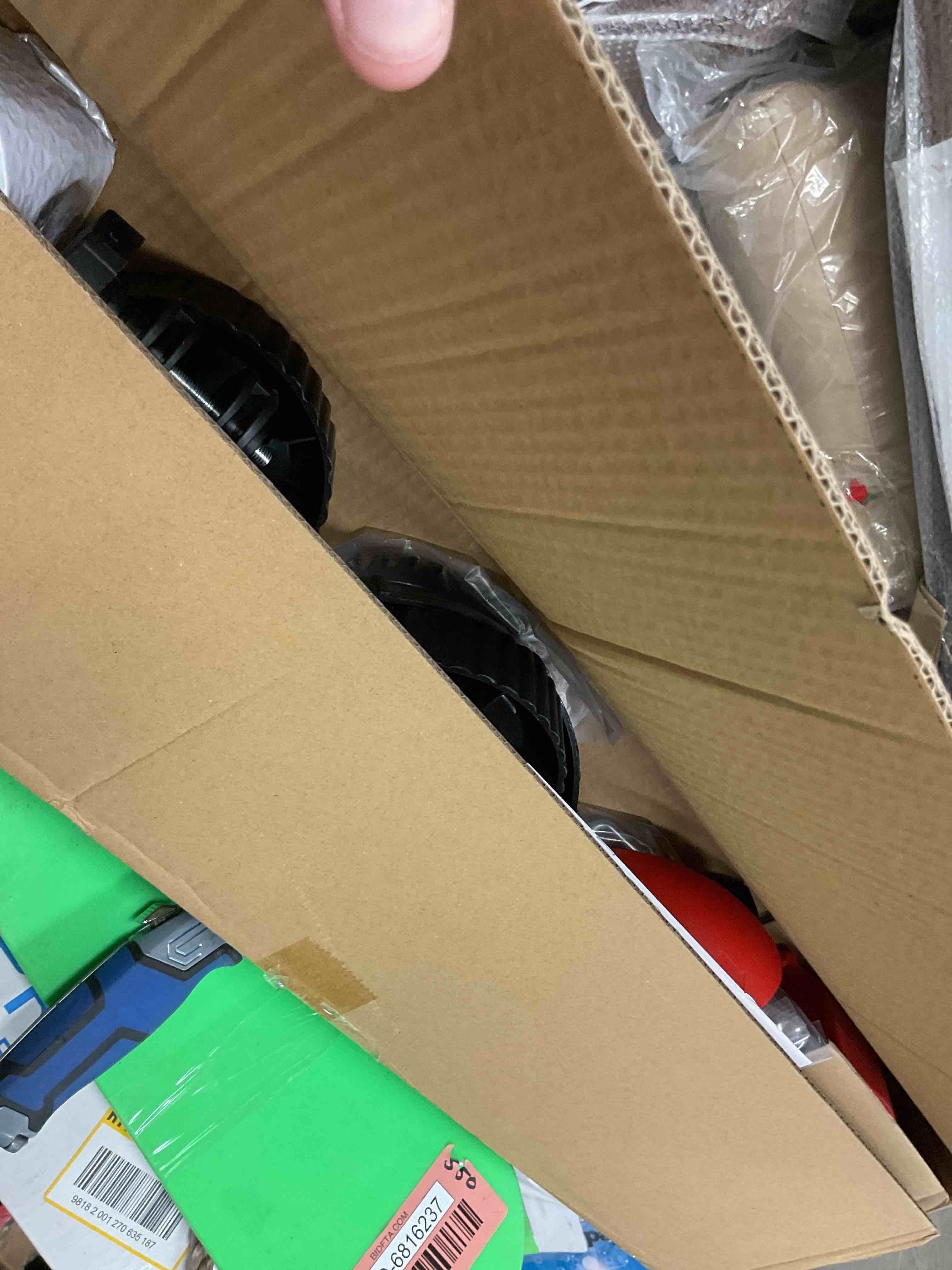 https://s3.amazonaws.com/lotting-images-prod/EmanualPiazza/PNK3446888_1752238940744.jpeg