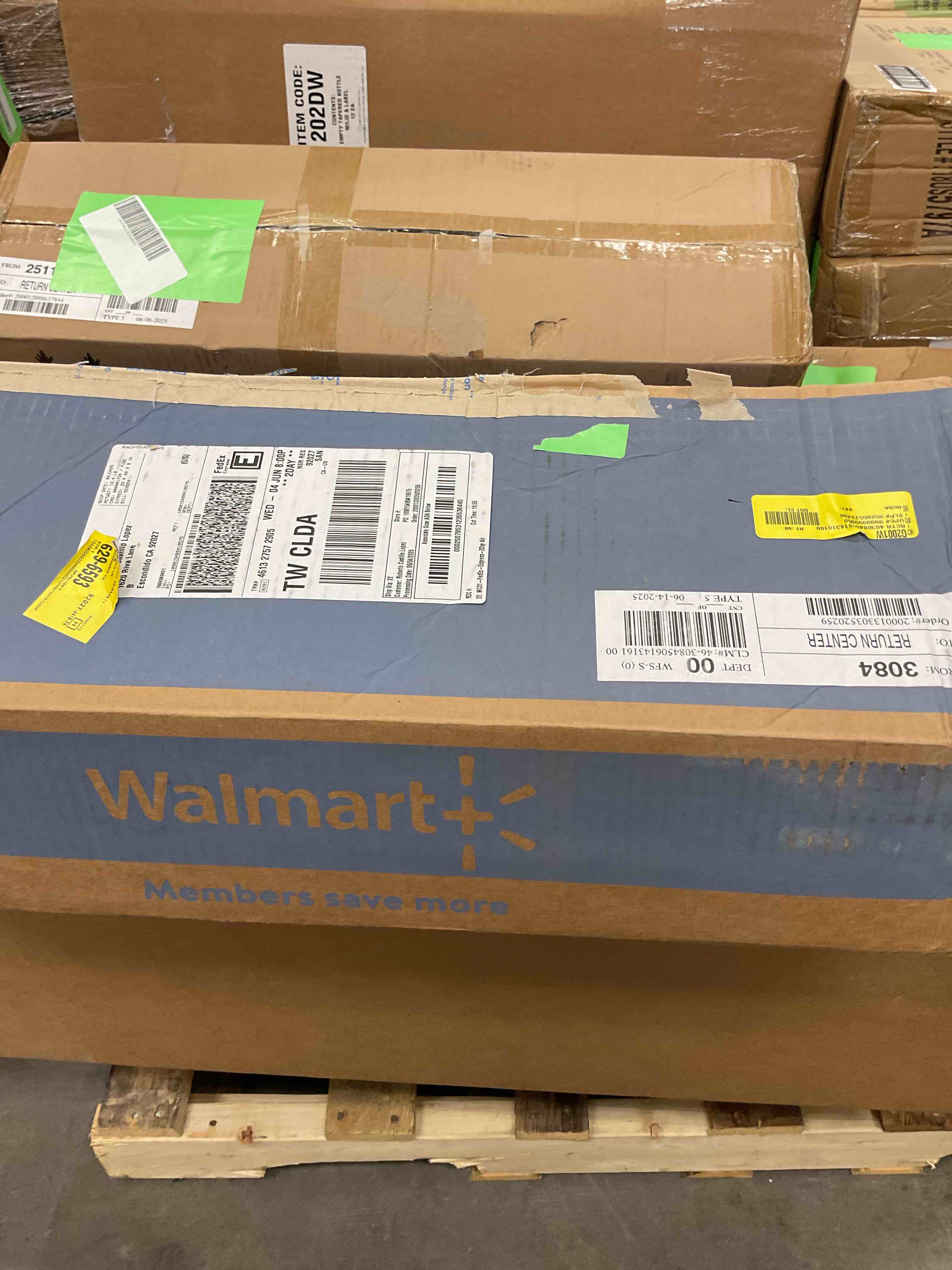 https://s3.amazonaws.com/lotting-images-prod/EmanualPiazza/PNK3446889_1752238849013.jpeg