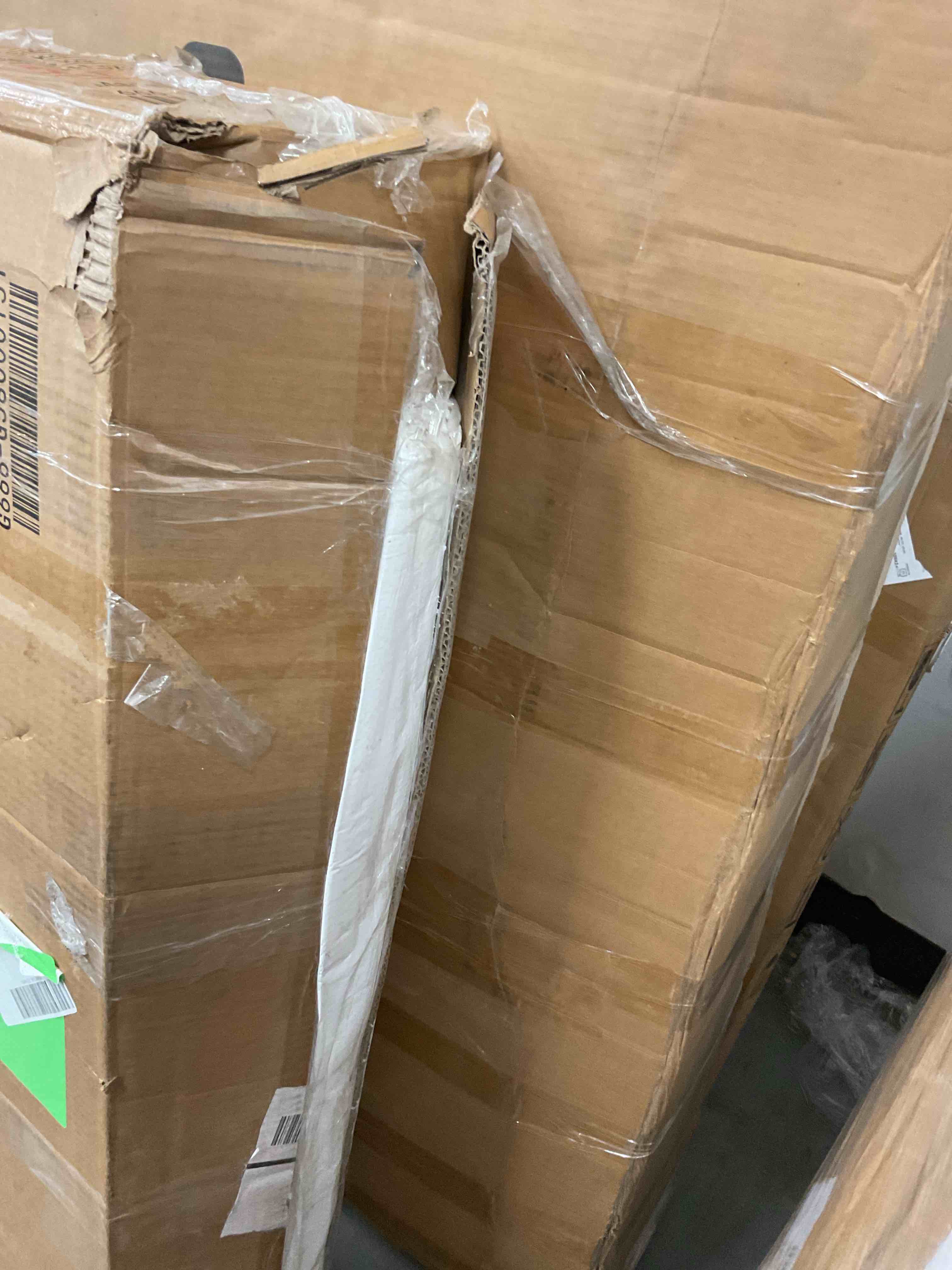 https://s3.amazonaws.com/lotting-images-prod/EmanualPiazza/PNK3446890_1752238777484.jpeg