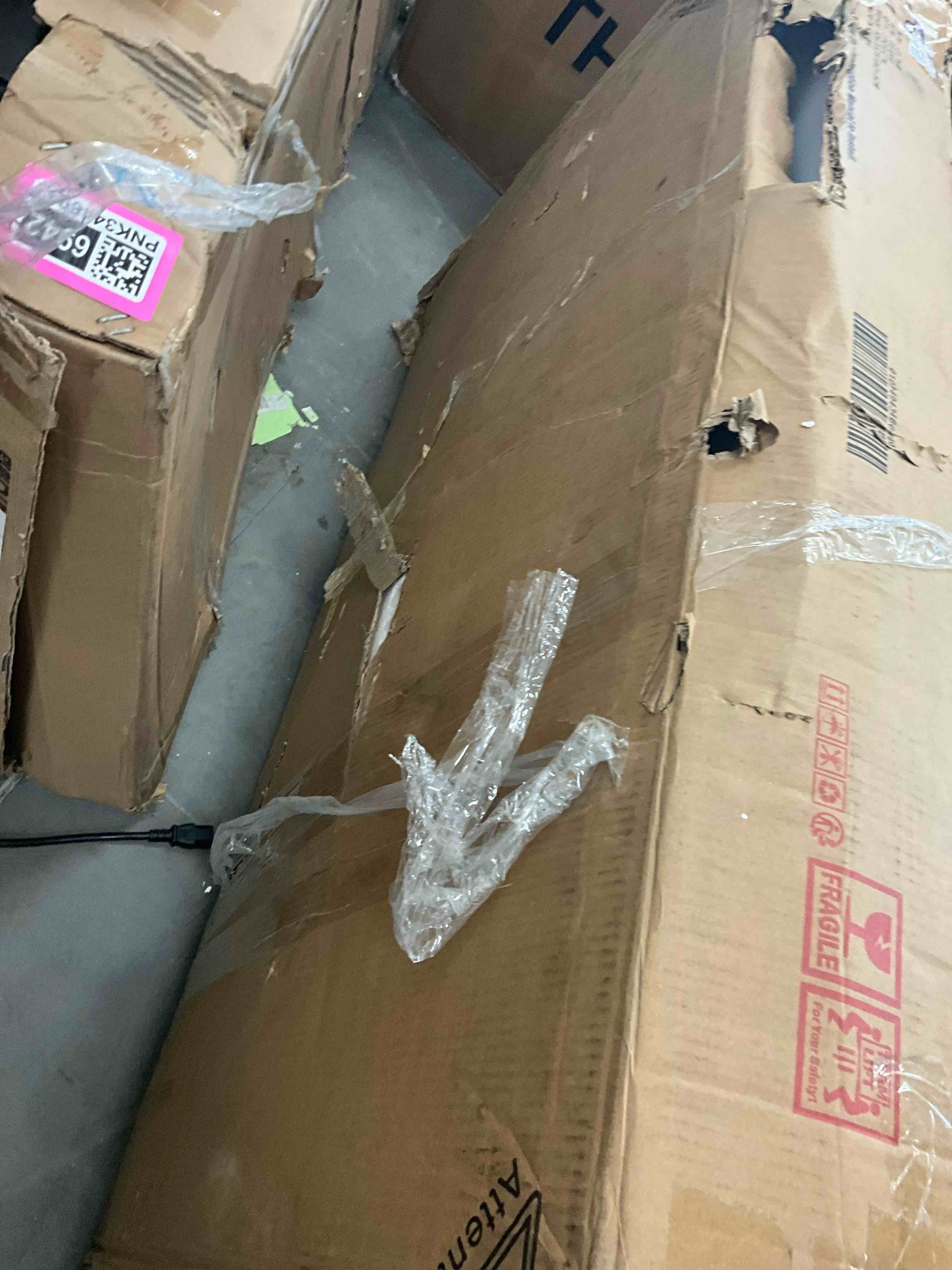 https://s3.amazonaws.com/lotting-images-prod/EmanualPiazza/PNK3446933_1752260876833.jpeg