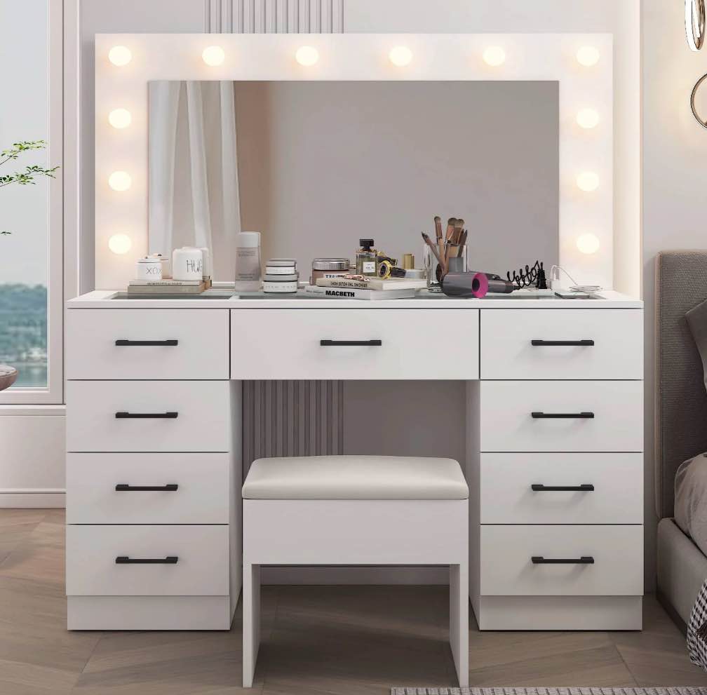Ktaxon Large Makeup Vanity, Vanity Table Set w/ Visible Glass Top w/ Charging Station, White