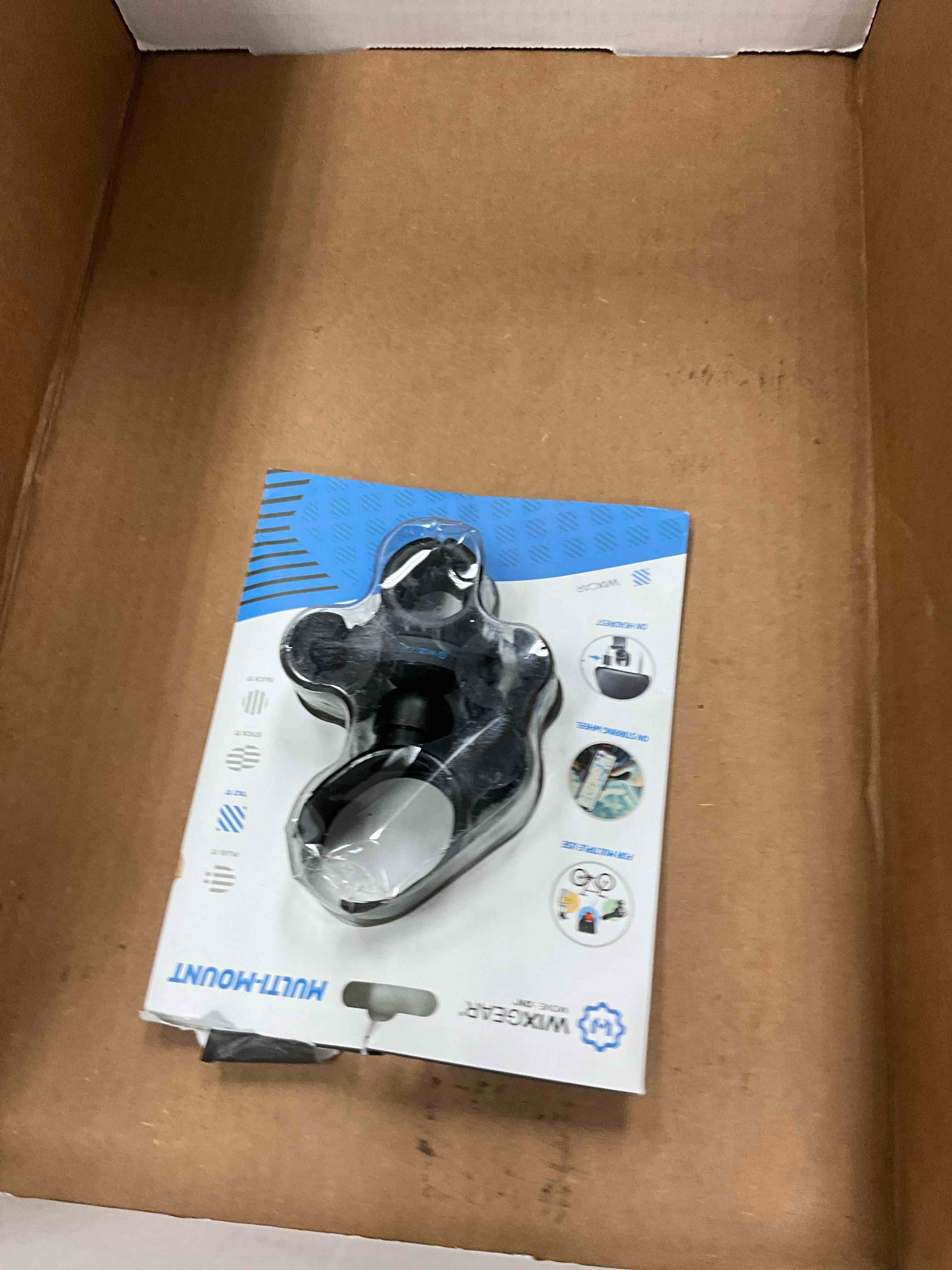 https://s3.amazonaws.com/lotting-images-prod/EmanualPiazza/PNK3446990_1752334668643.jpeg