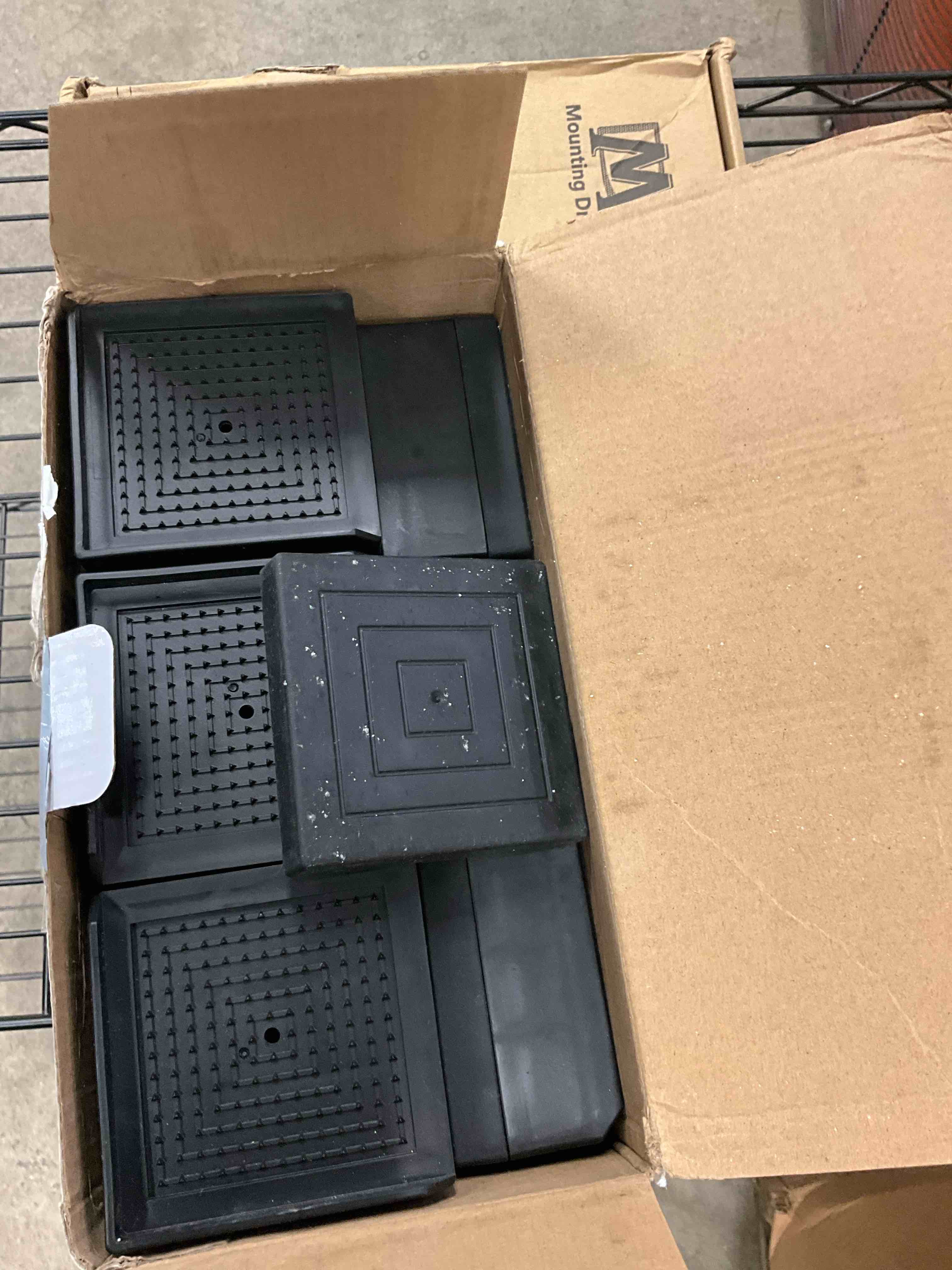 https://s3.amazonaws.com/lotting-images-prod/EmanualPiazza/PNK3447001_1752333496924.jpeg