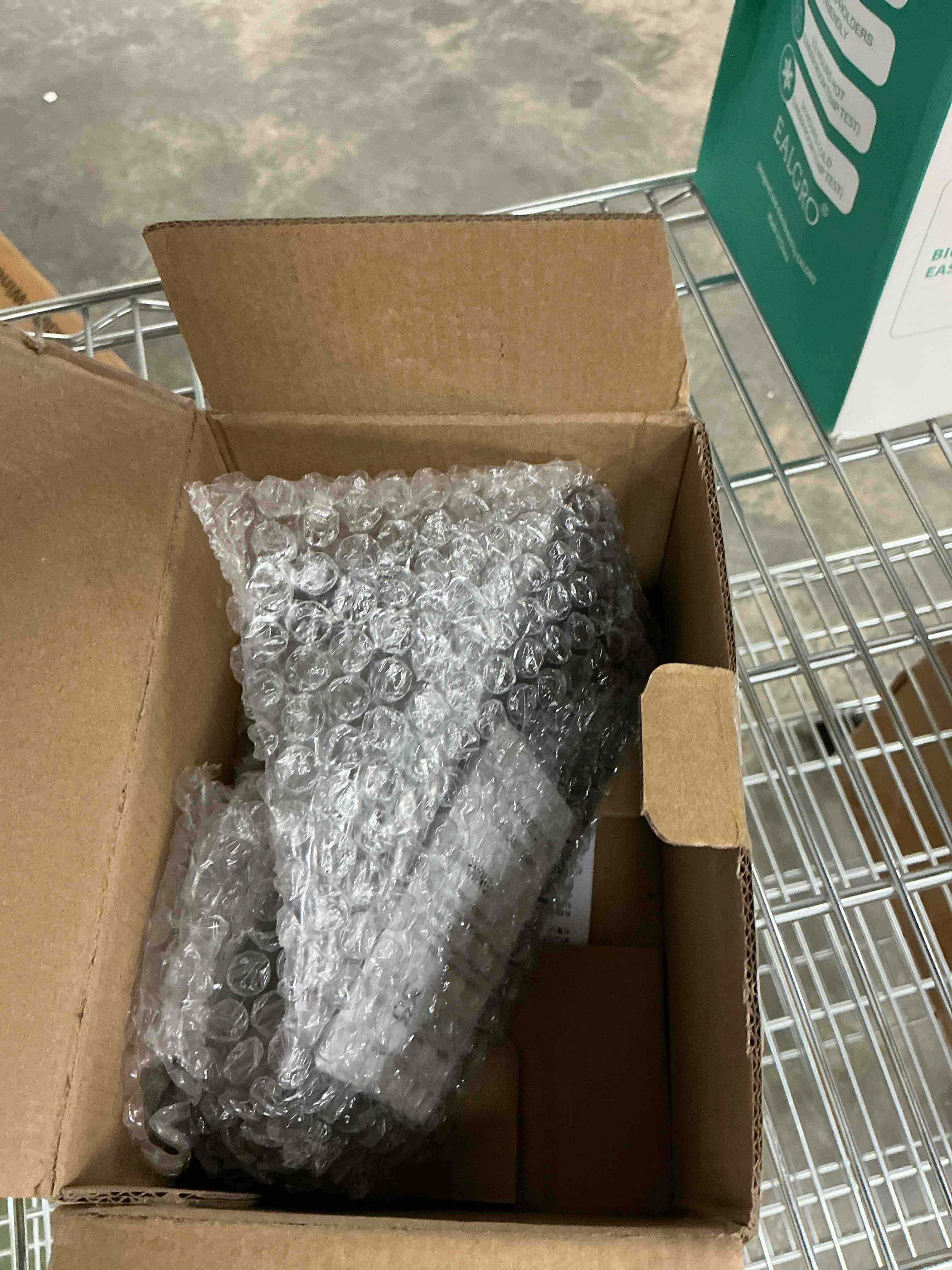 https://s3.amazonaws.com/lotting-images-prod/EmanualPiazza/PNK3447554_1753361994883.jpeg
