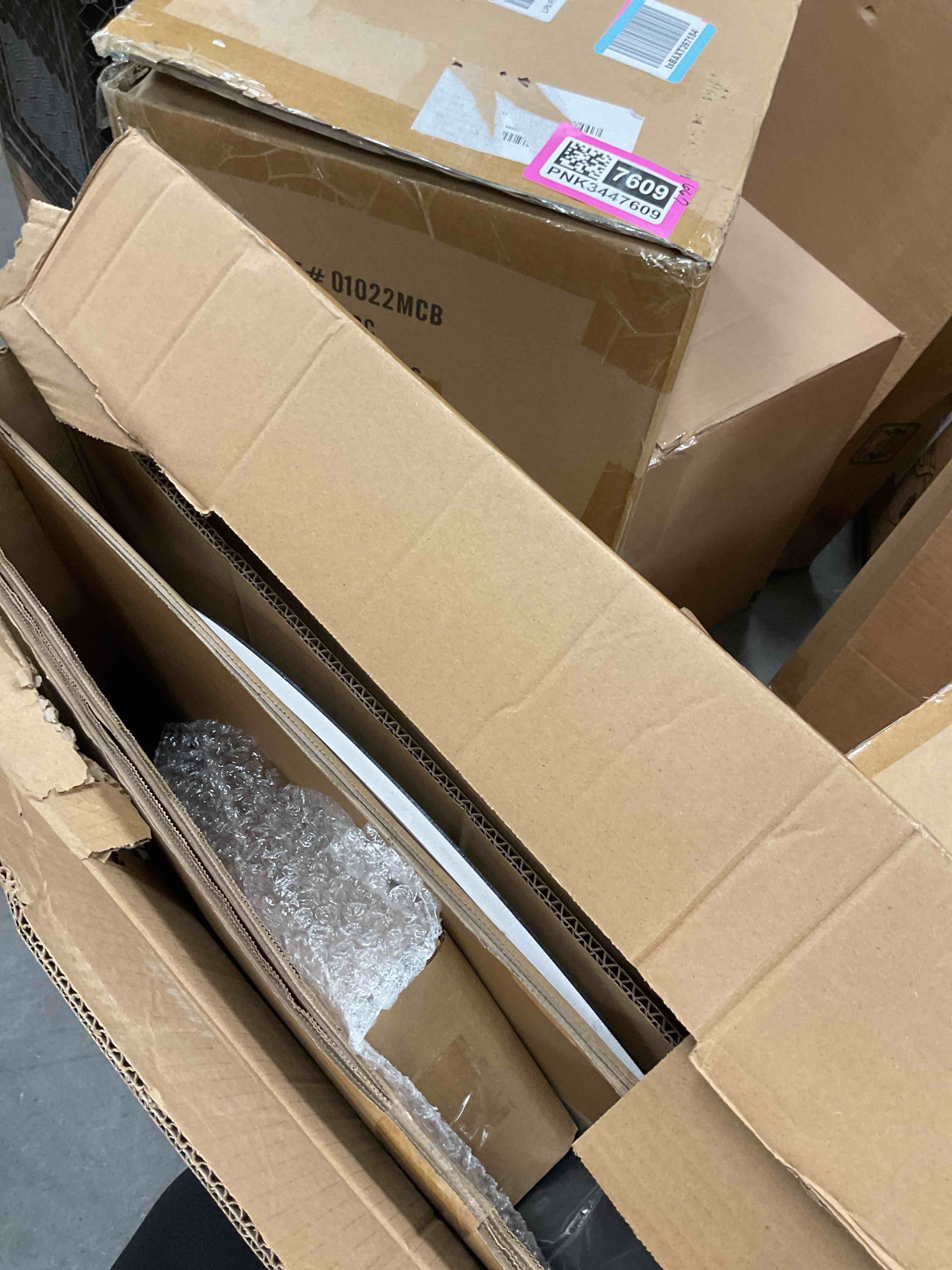 https://s3.amazonaws.com/lotting-images-prod/EmanualPiazza/PNK3447605_1753456841190.jpeg