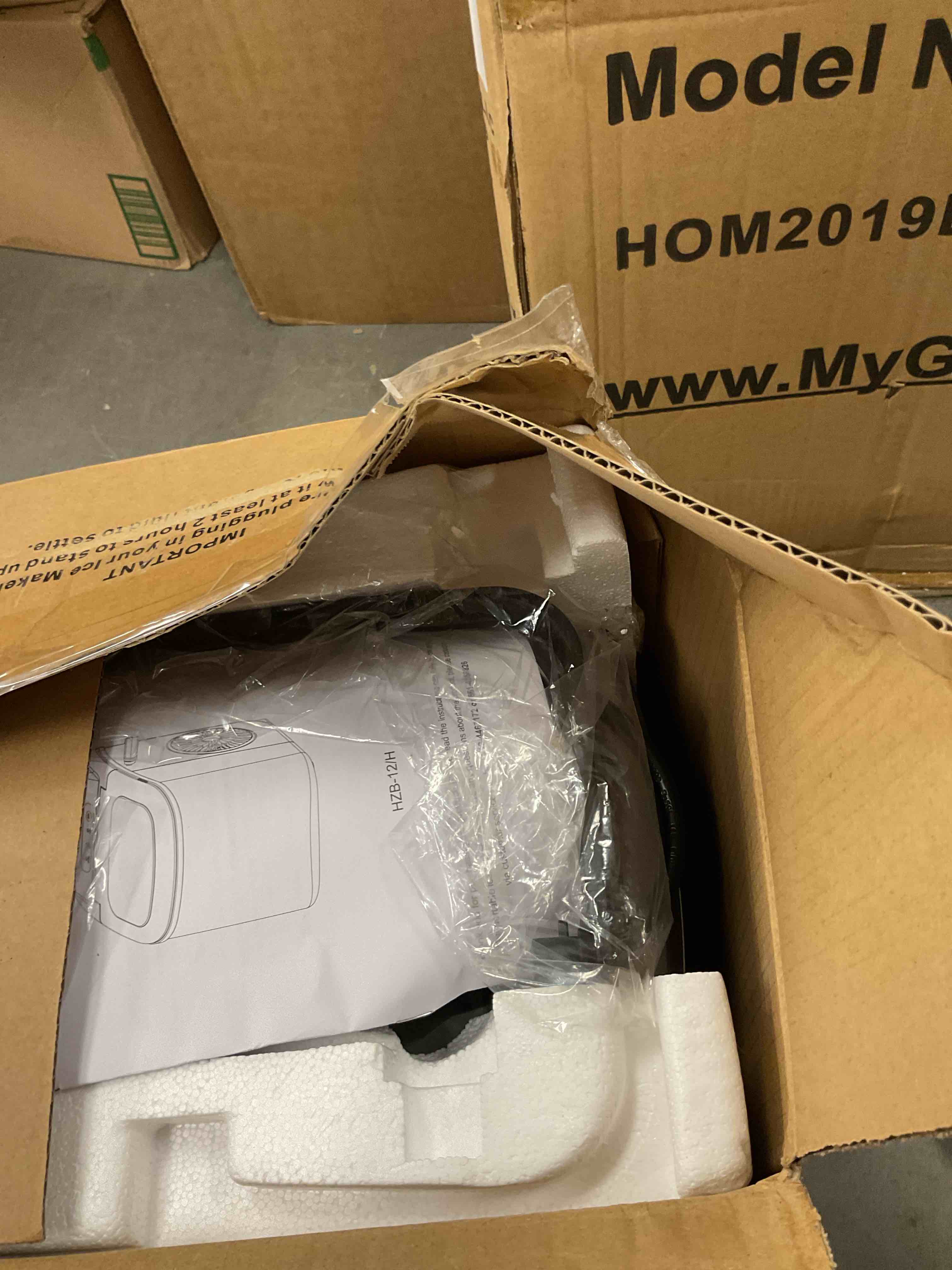 https://s3.amazonaws.com/lotting-images-prod/EmanualPiazza/PNK3447621_1753455597478.jpeg