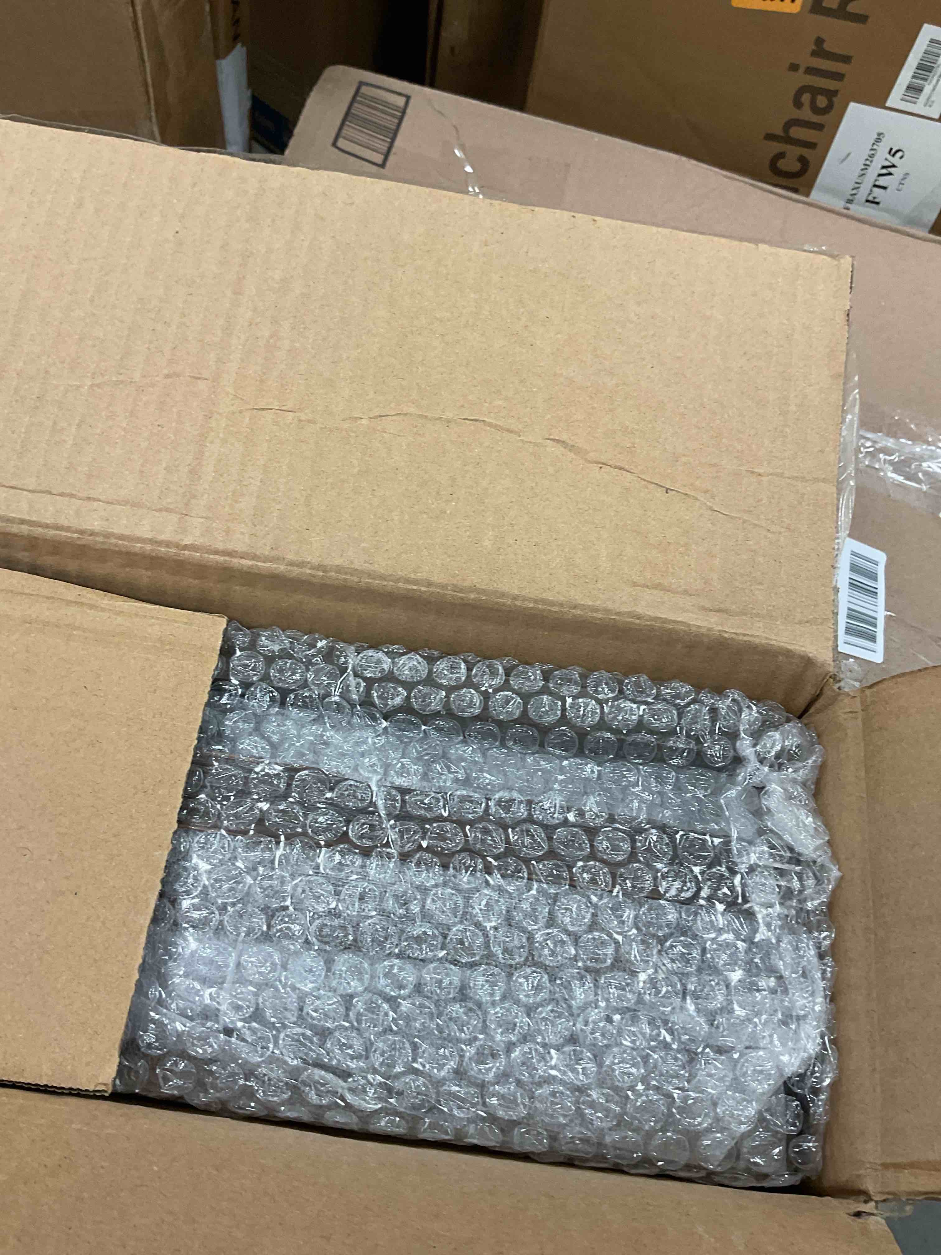 https://s3.amazonaws.com/lotting-images-prod/EmanualPiazza/PNK3447623_1753455488810.jpeg