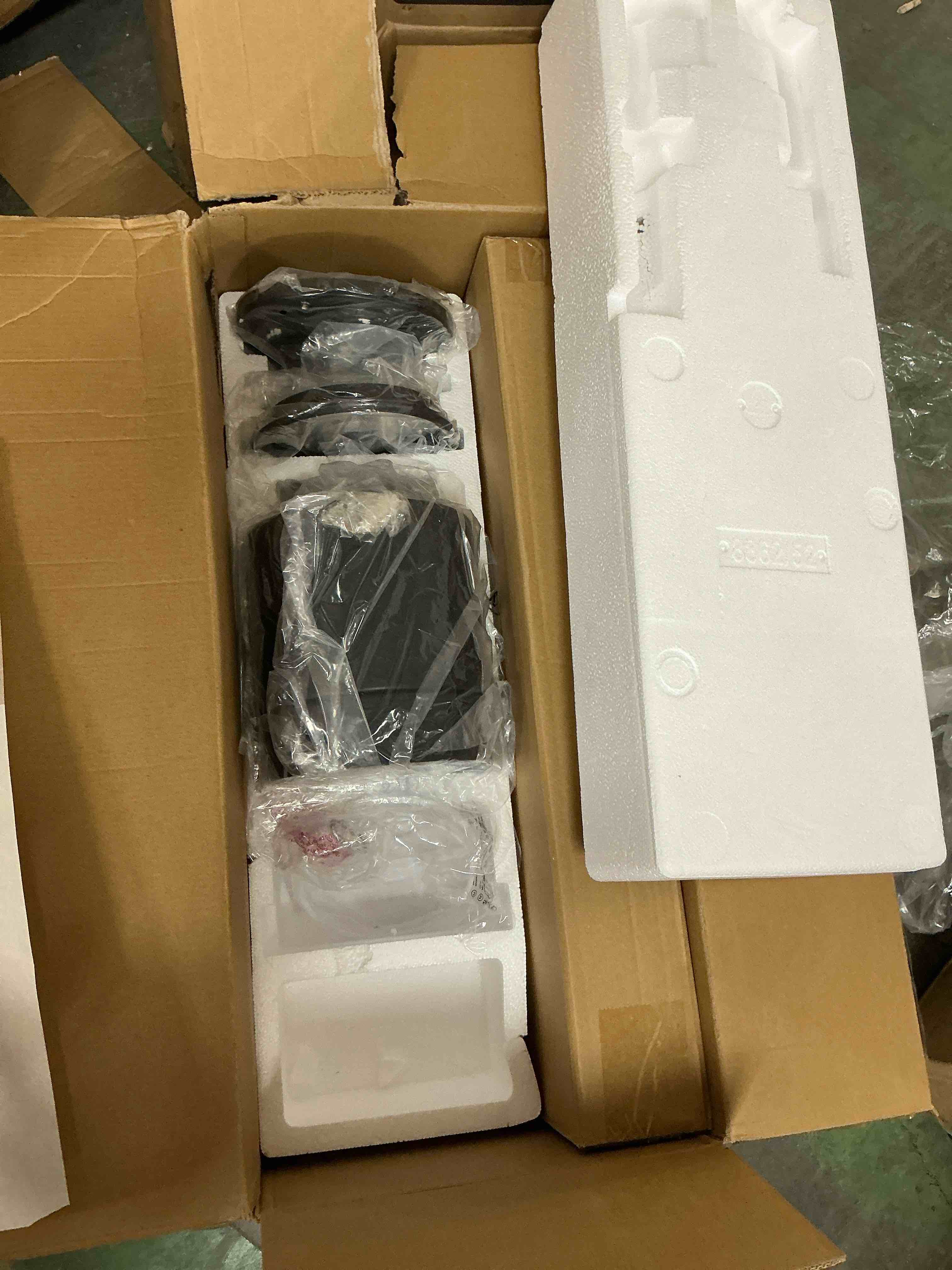 https://s3.amazonaws.com/lotting-images-prod/EmanualPiazza/PNK3447640_1753540220354.jpeg