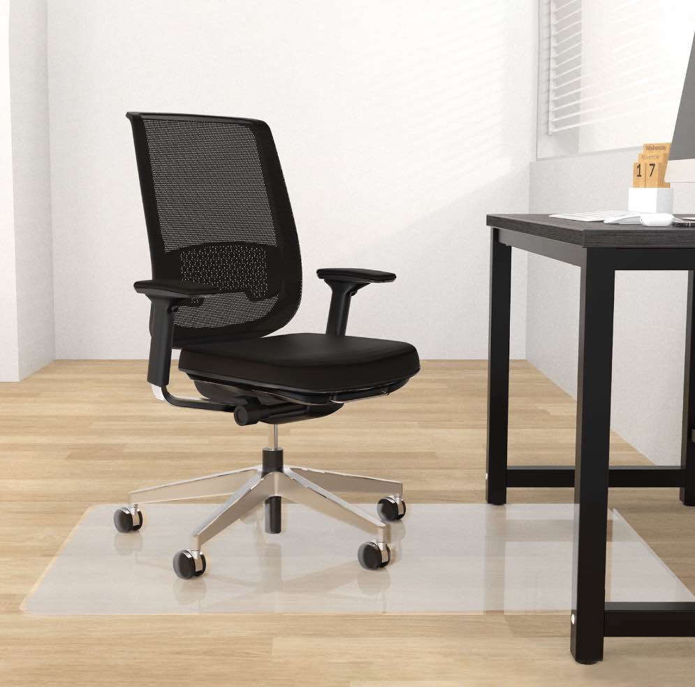 Hriiiiya Plastic Chair Mat for Hardwood Floor,36"x48" Office Chair Mat,Floor Protector Mat for Desk Chair