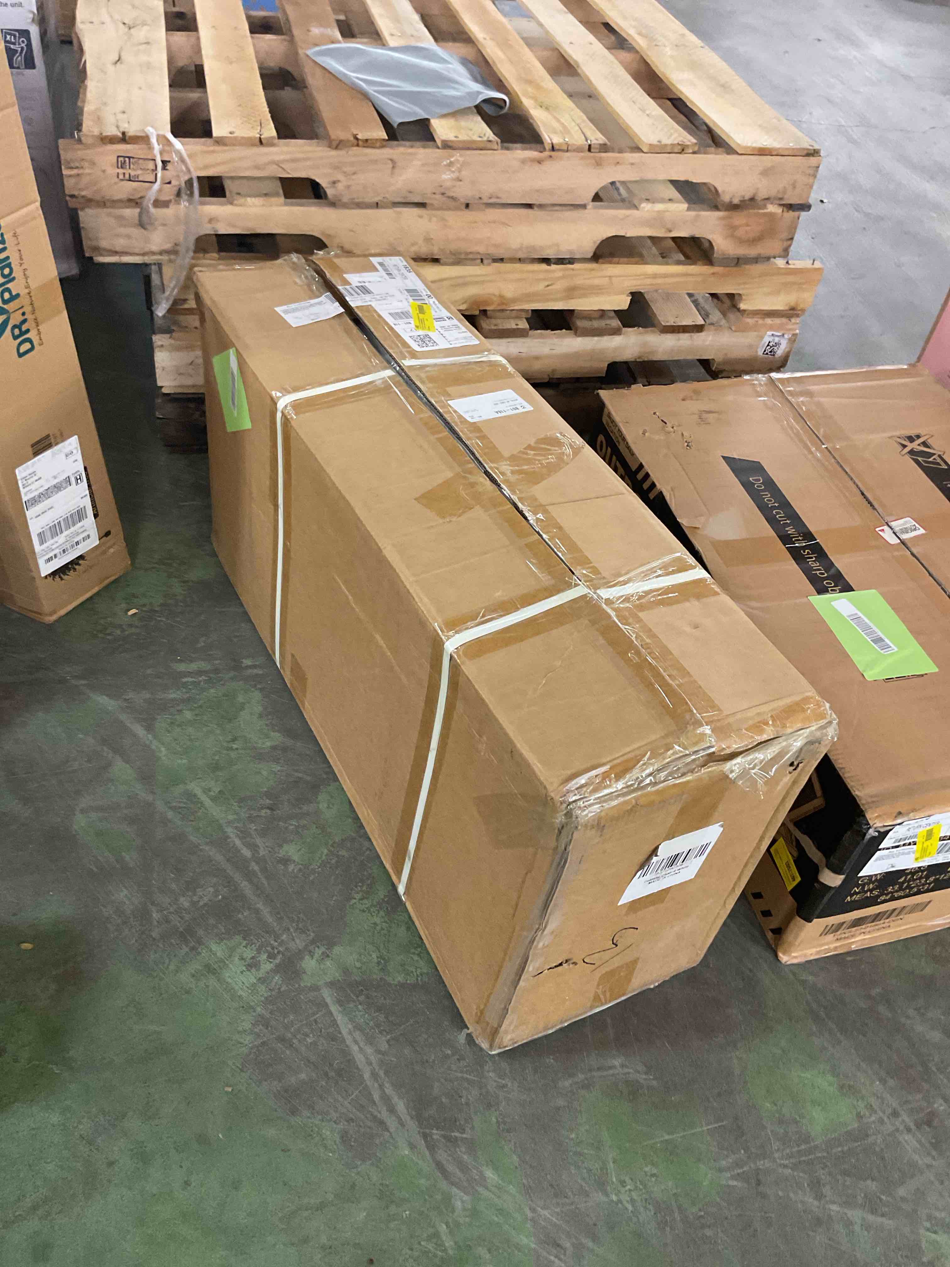 https://s3.amazonaws.com/lotting-images-prod/EmanualPiazza/PNK3447723_1753798677358.jpeg