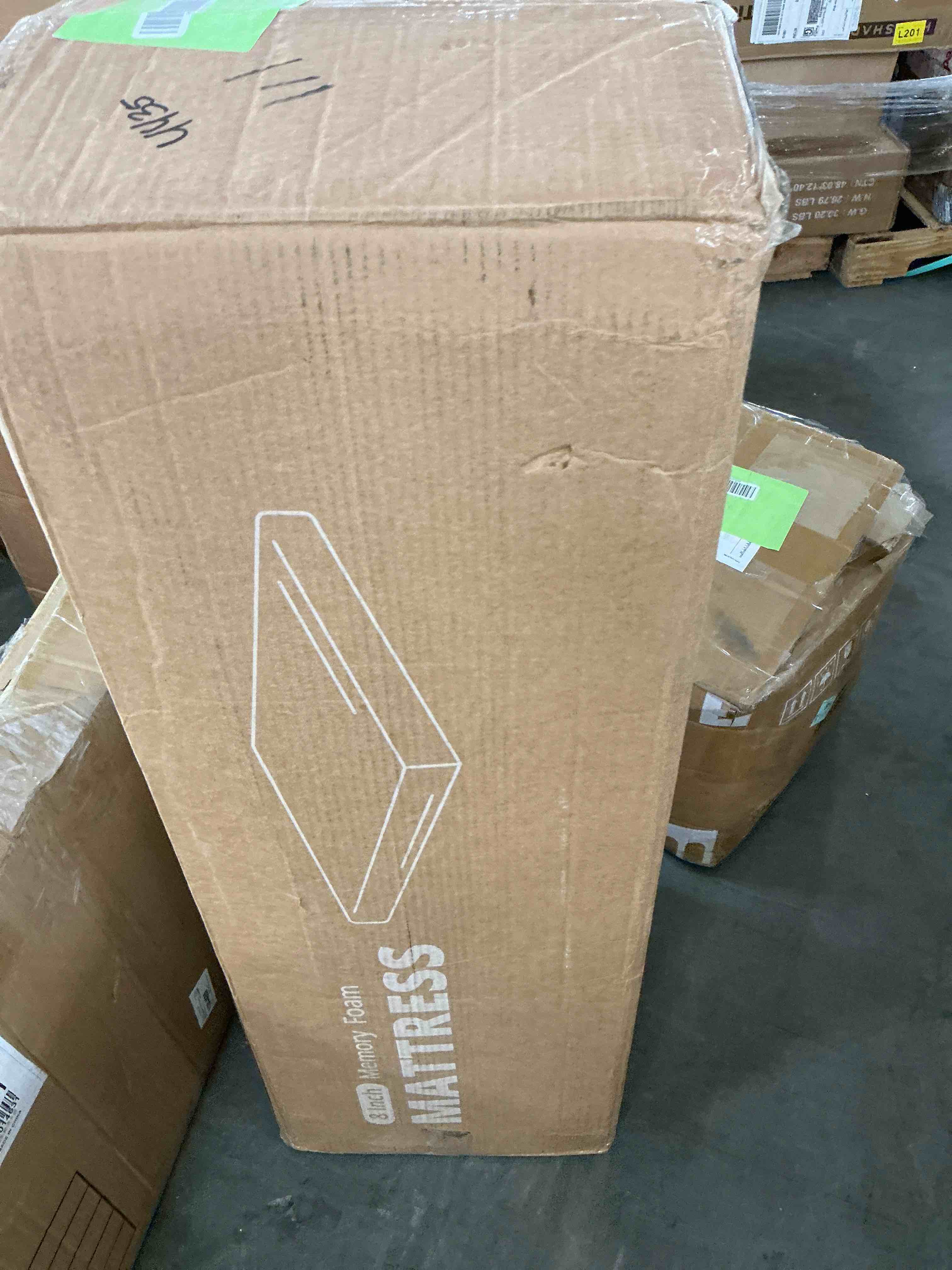 https://s3.amazonaws.com/lotting-images-prod/EmanualPiazza/PNK3447758_1753800732925.jpeg