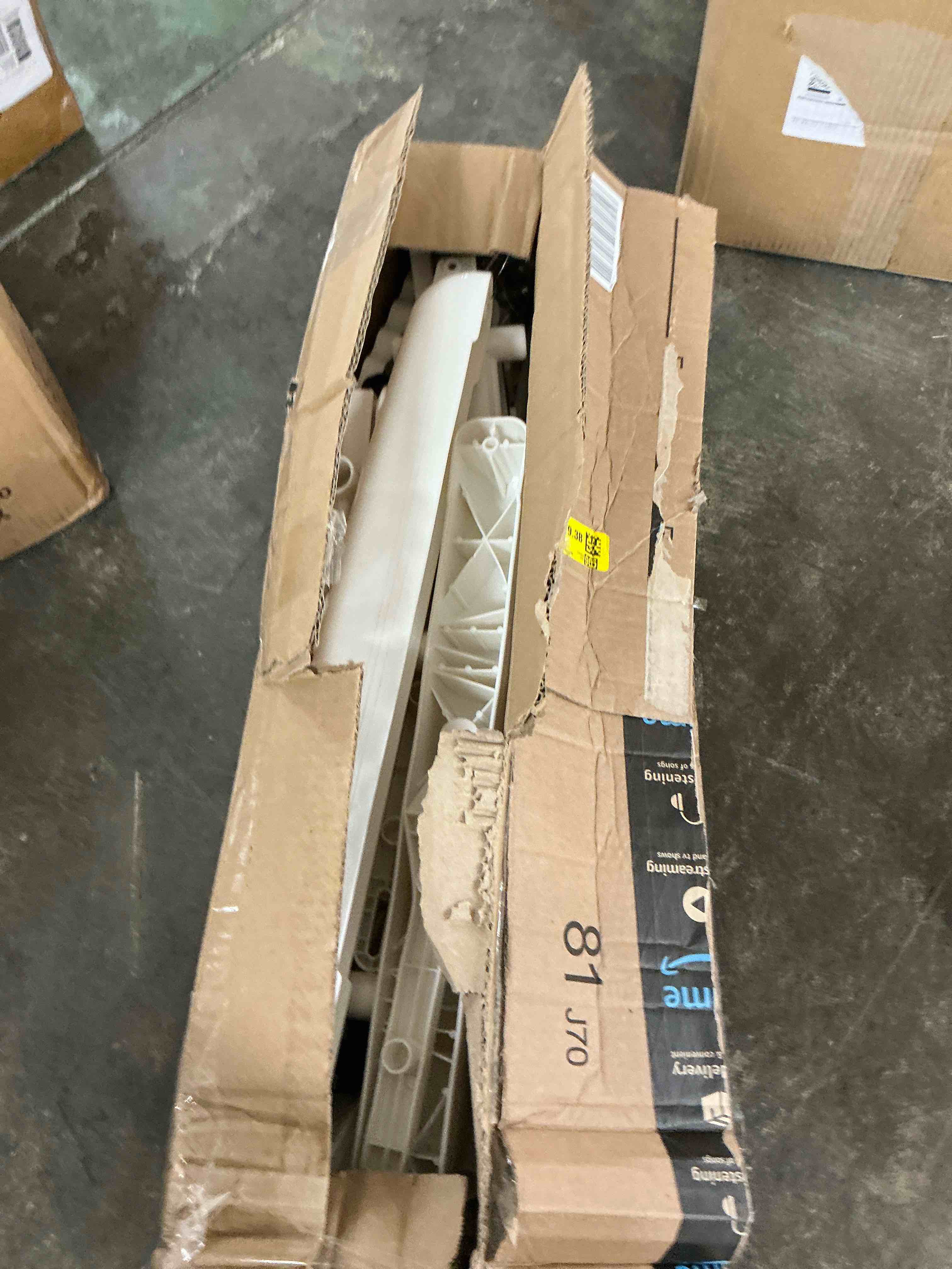 https://s3.amazonaws.com/lotting-images-prod/EmanualPiazza/PNK3447844_1753820079697.jpeg