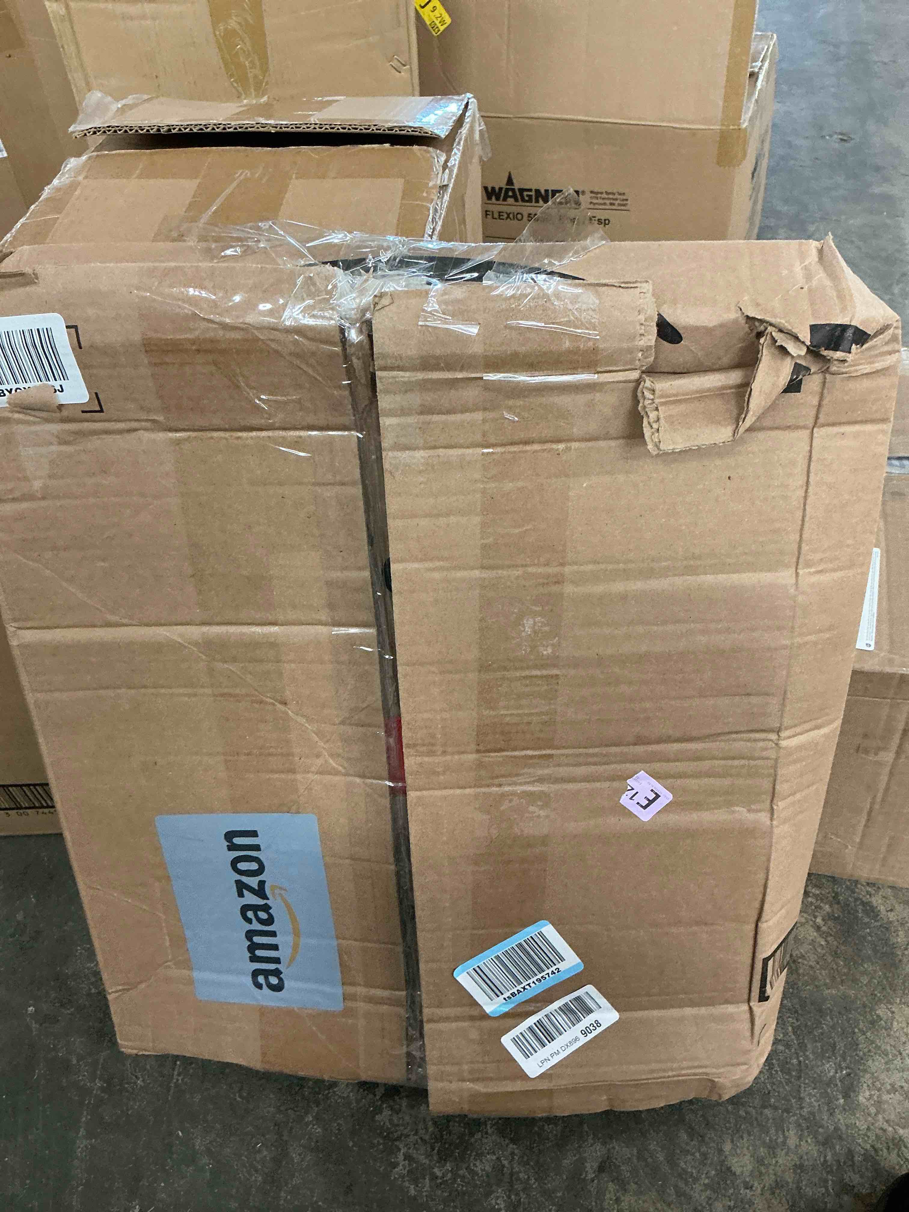 https://s3.amazonaws.com/lotting-images-prod/EmanualPiazza/PNK3447847_1753819590394.jpeg