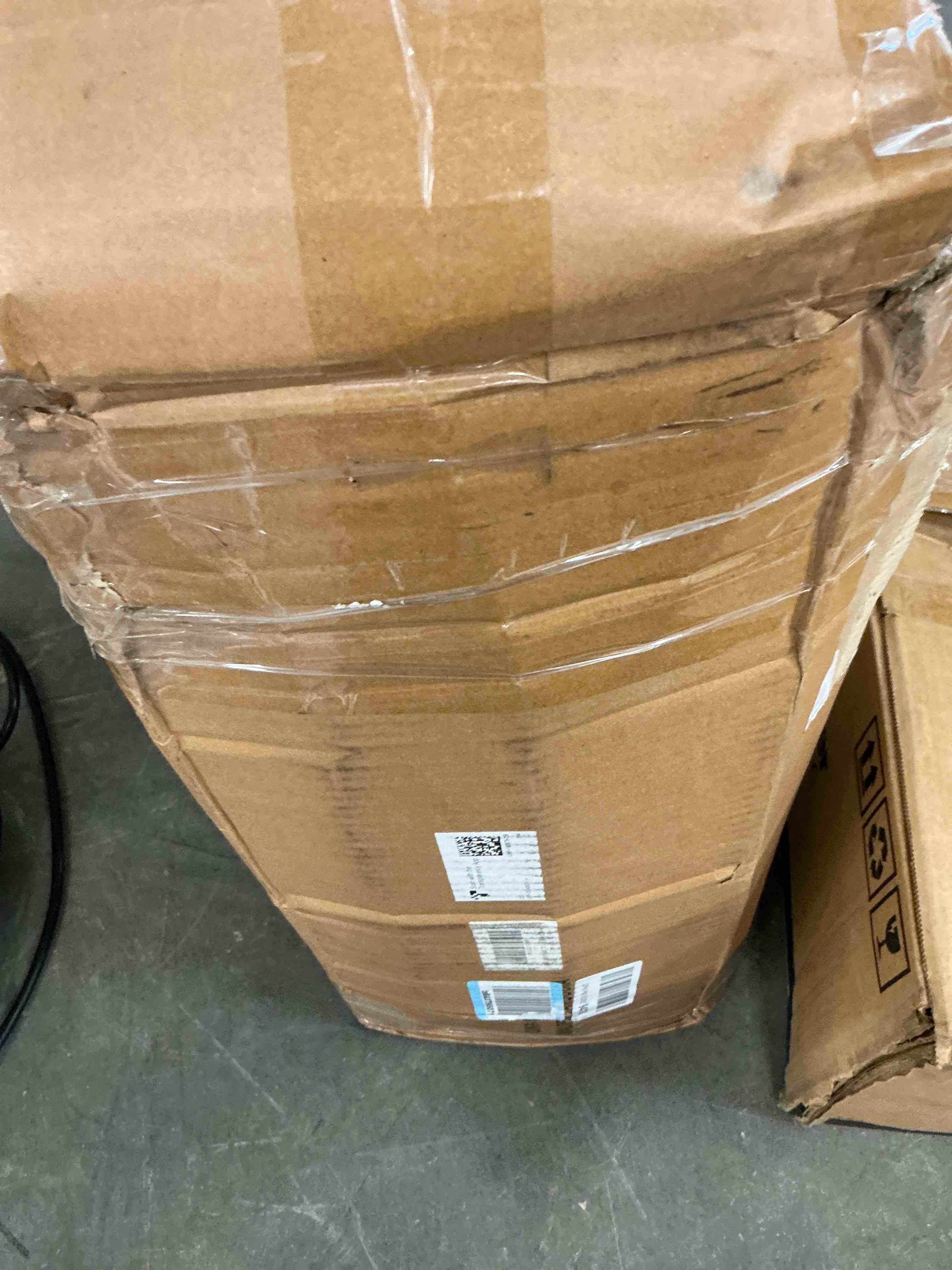 https://s3.amazonaws.com/lotting-images-prod/EmanualPiazza/PNK3447990_1754073663703.jpeg