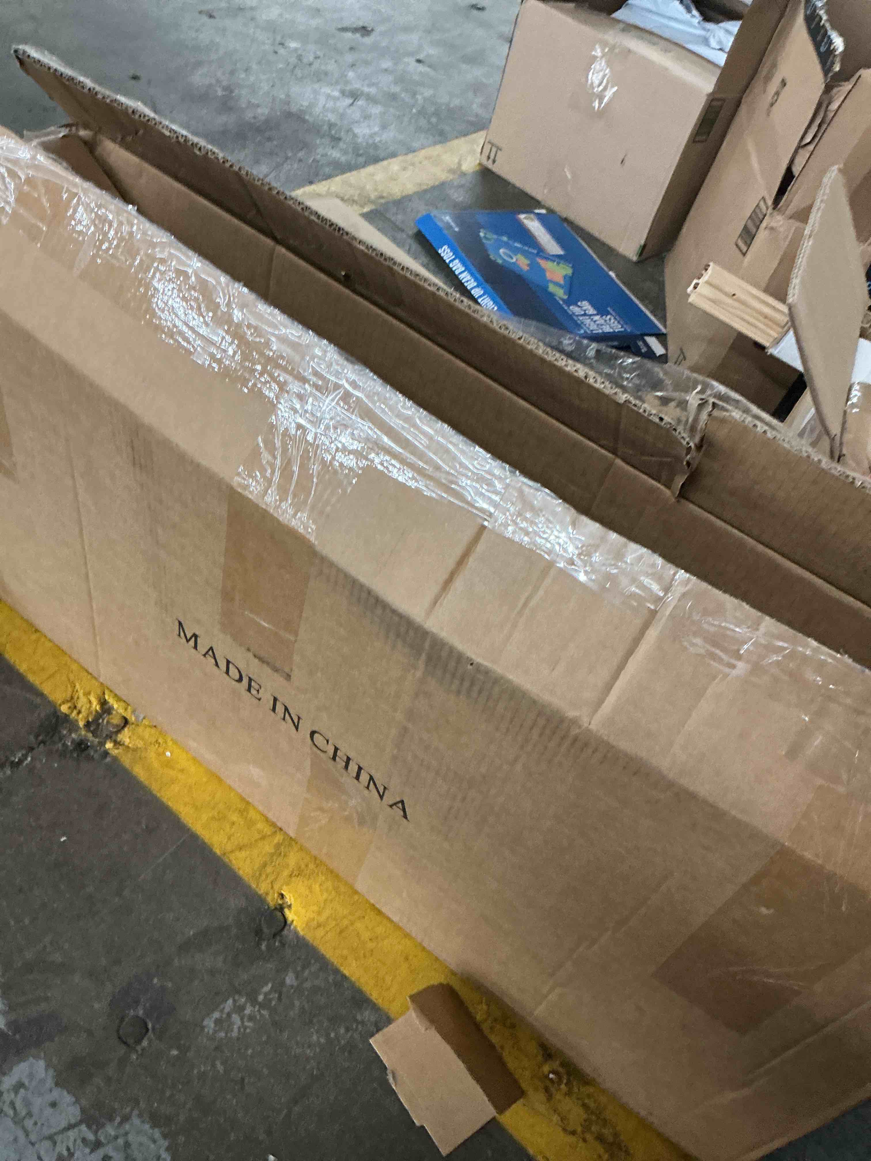 https://s3.amazonaws.com/lotting-images-prod/EmanualPiazza/PNK3860015_1777385563594.jpeg