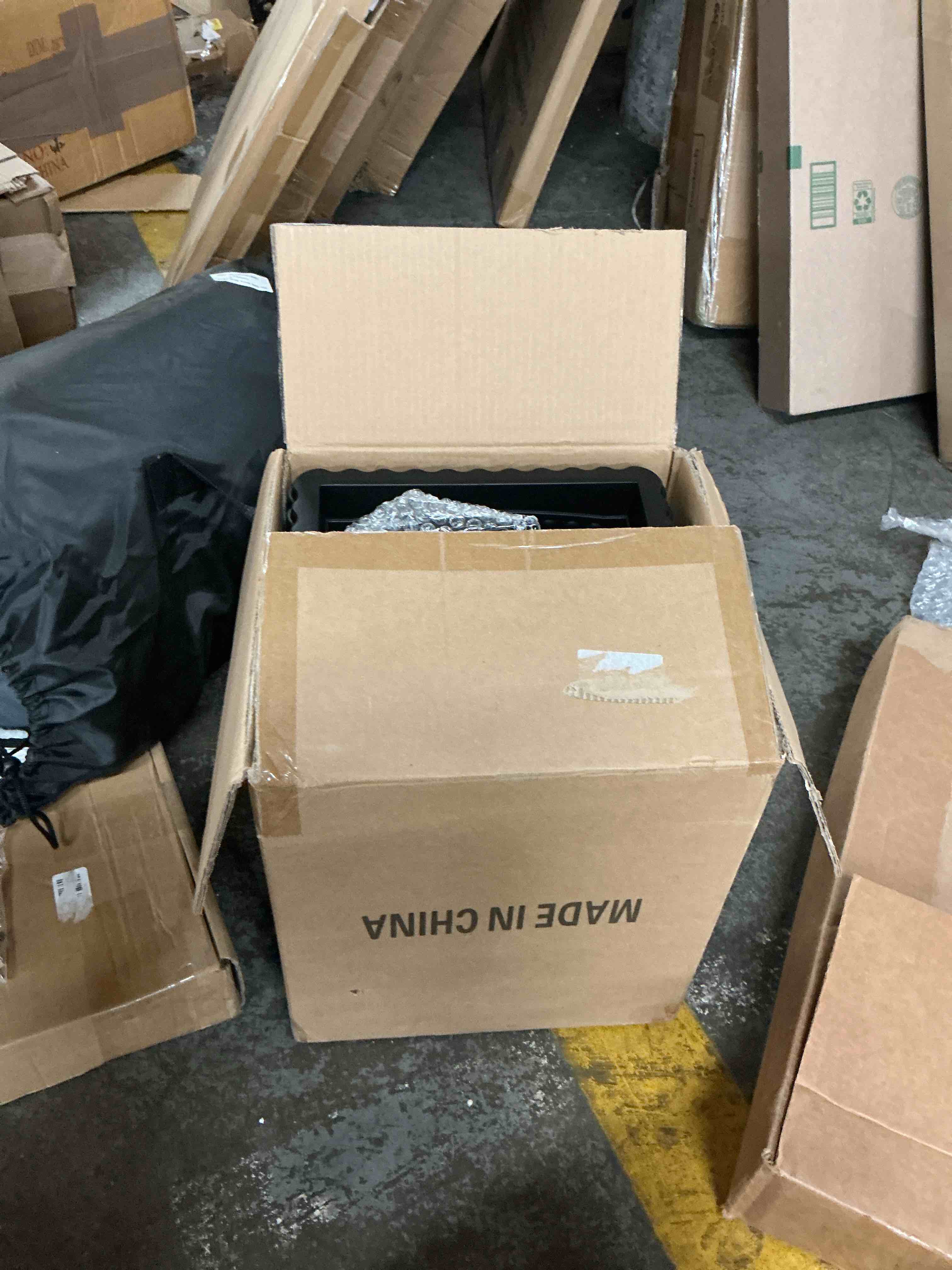 https://s3.amazonaws.com/lotting-images-prod/EmanualPiazza/PNK3860018_1777384658030.jpeg