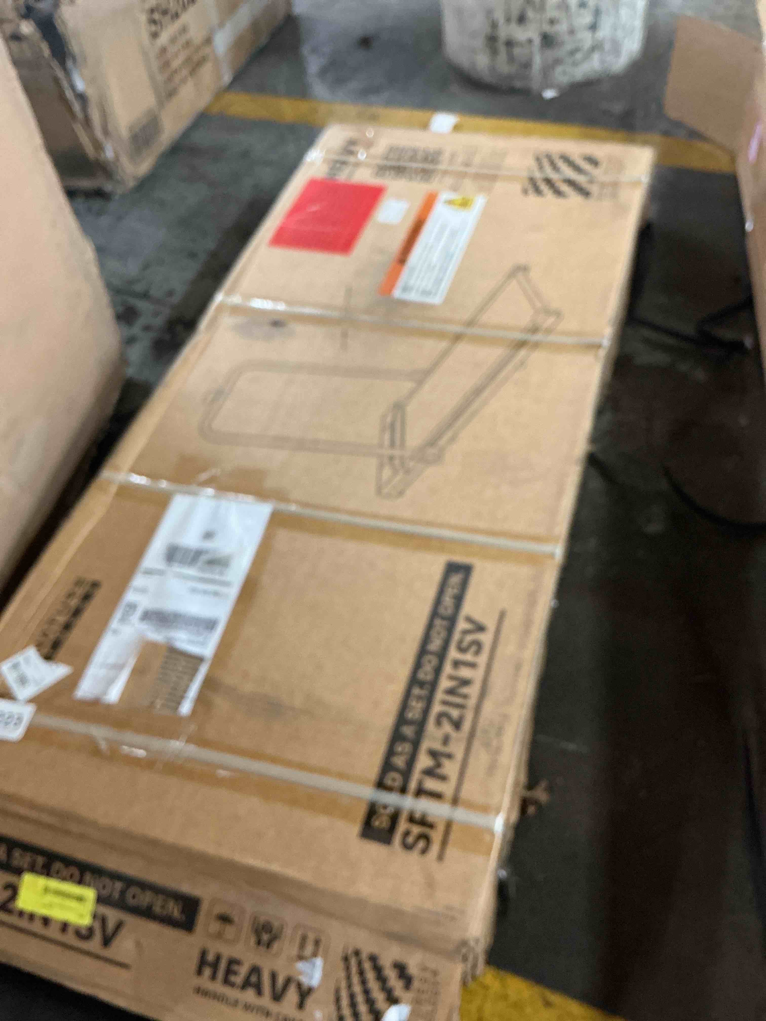 https://s3.amazonaws.com/lotting-images-prod/EmanualPiazza/PNK3860192_1777398174331.jpeg
