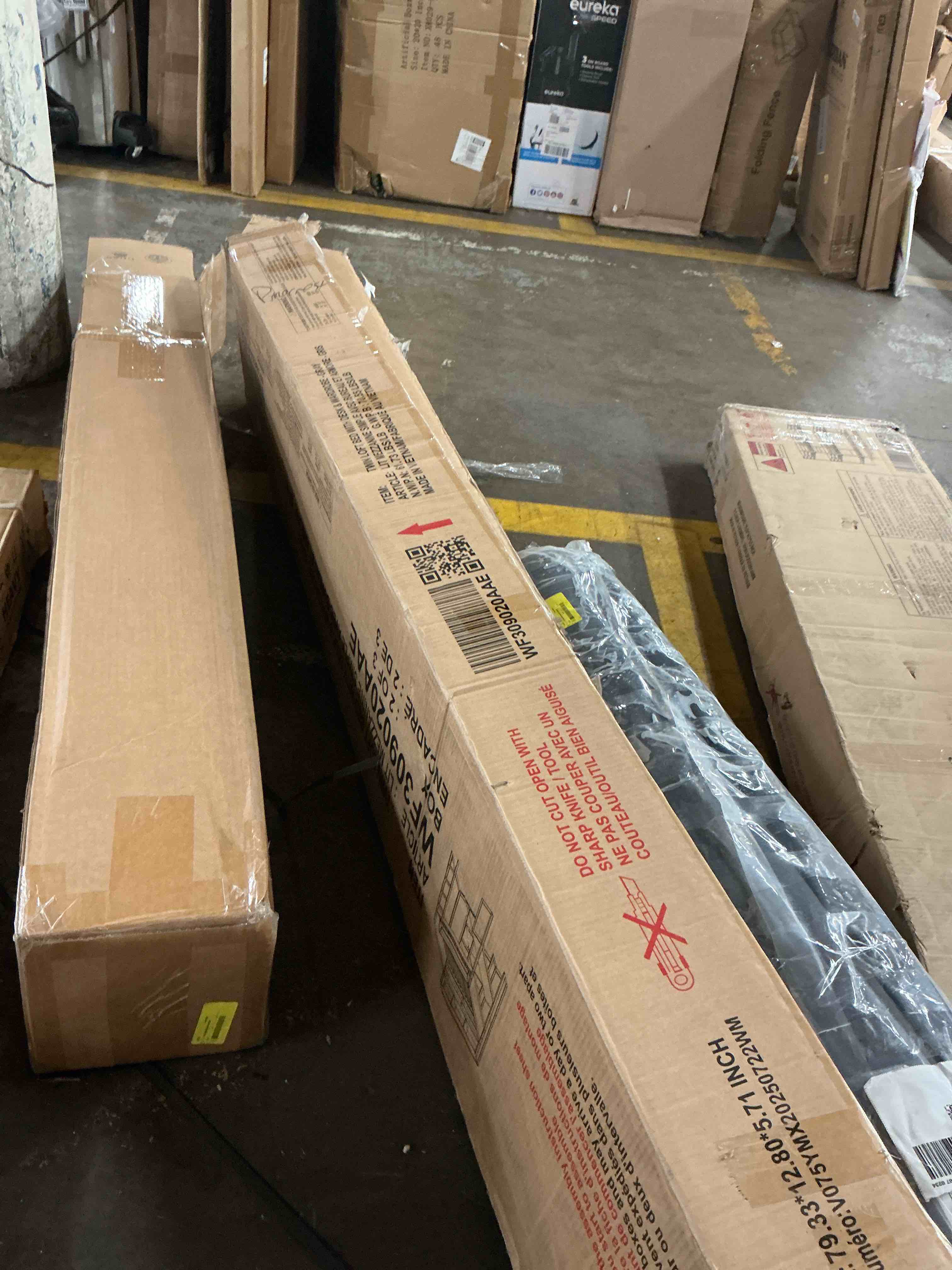 https://s3.amazonaws.com/lotting-images-prod/EmanualPiazza/PNK3860194_1777397902852.jpeg
