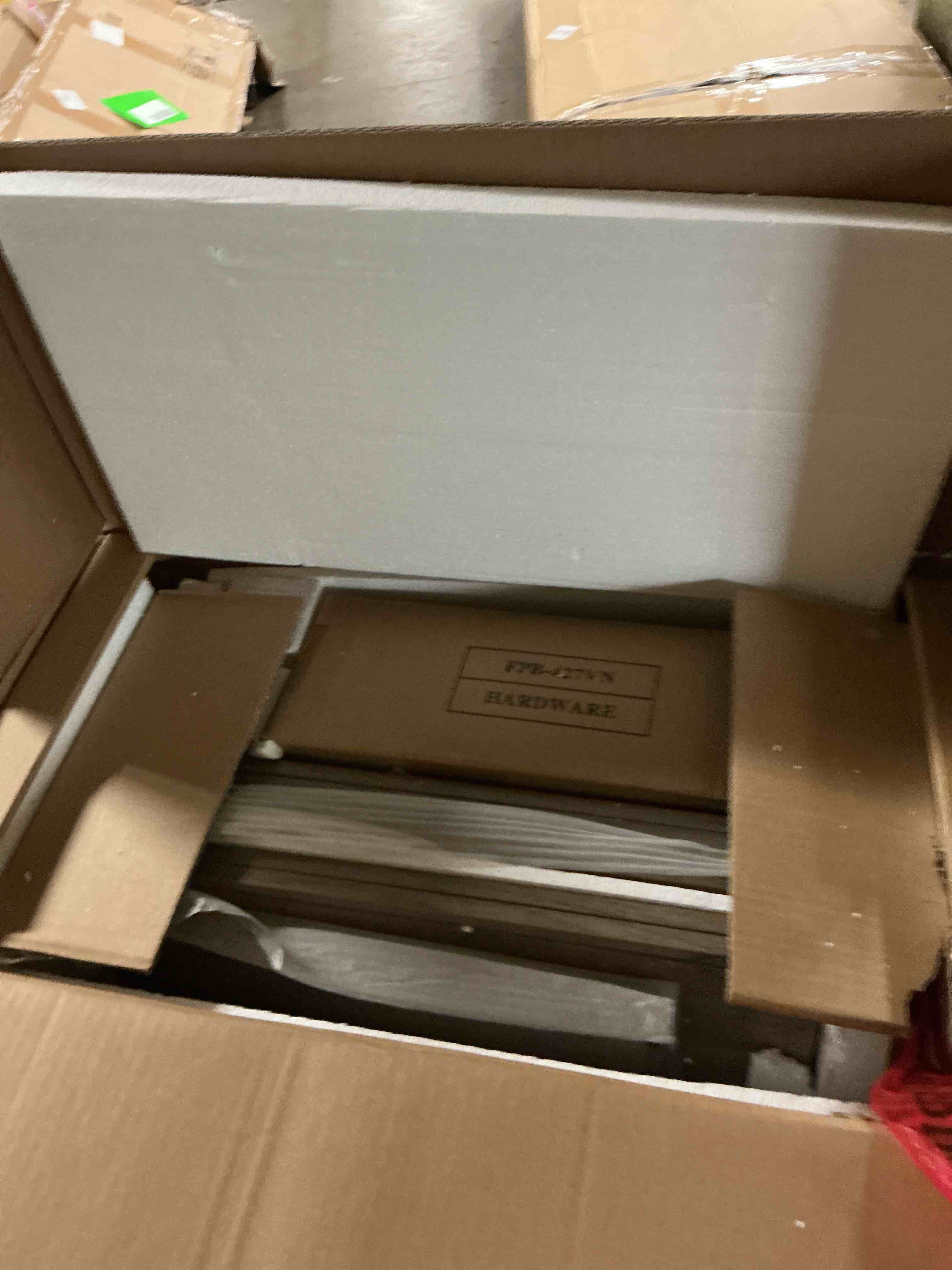 https://s3.amazonaws.com/lotting-images-prod/EmanualPiazza/PNK3860281_1777559201892.jpeg