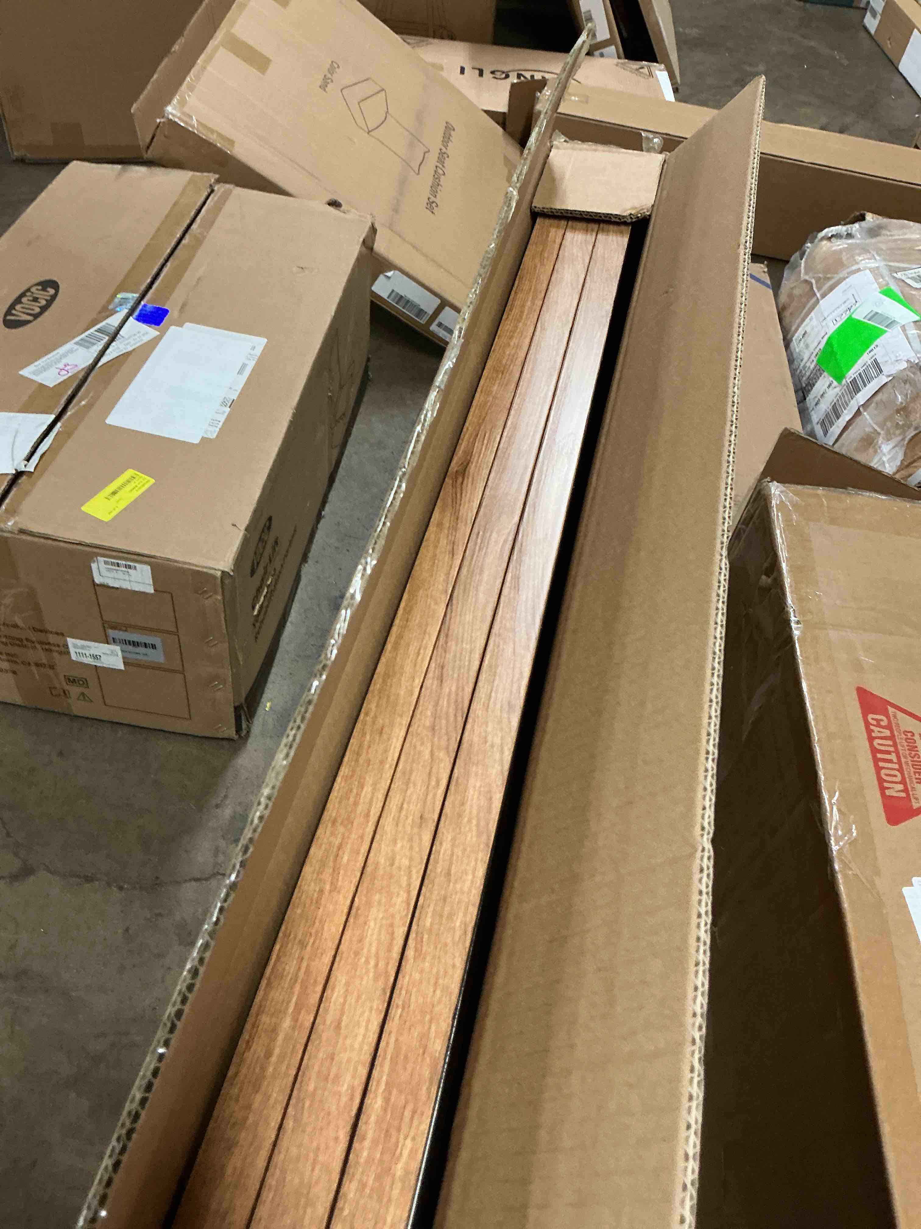 https://s3.amazonaws.com/lotting-images-prod/EmanualPiazza/PNK3860415_1777654148290.jpeg