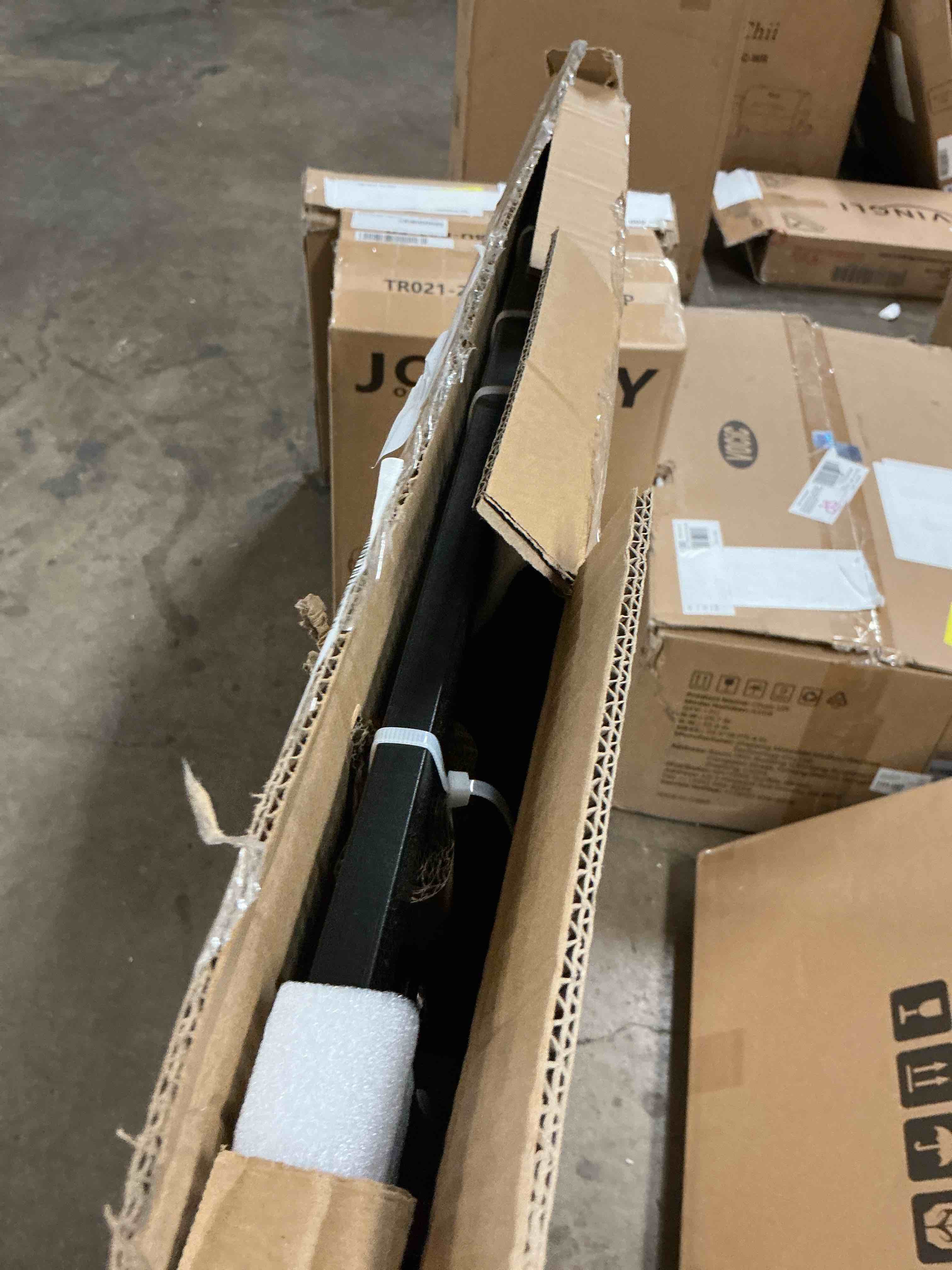 https://s3.amazonaws.com/lotting-images-prod/EmanualPiazza/PNK3860420_1777653654843.jpeg