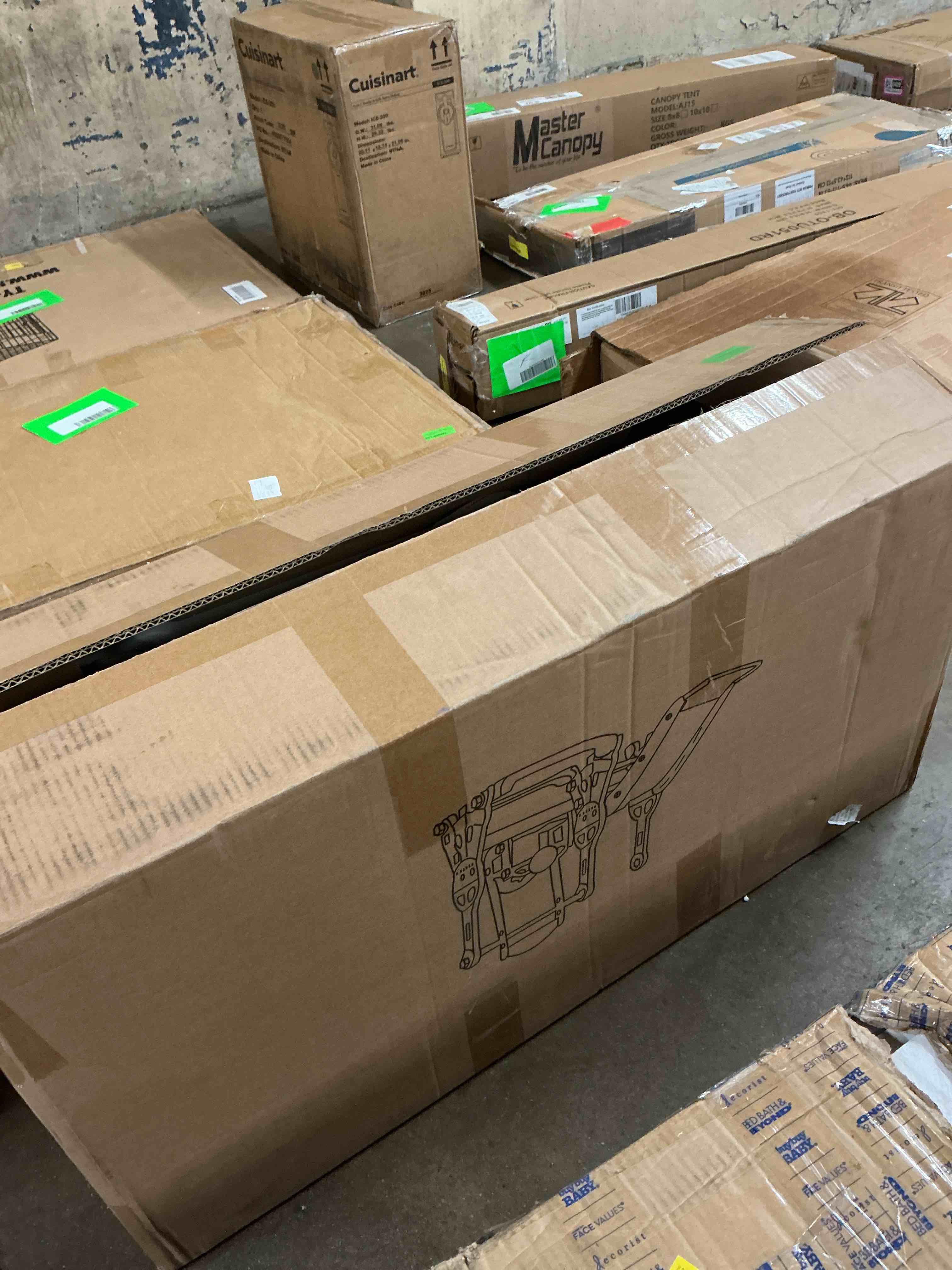 https://s3.amazonaws.com/lotting-images-prod/EmanualPiazza/PNK3860425_1777653106728.jpeg