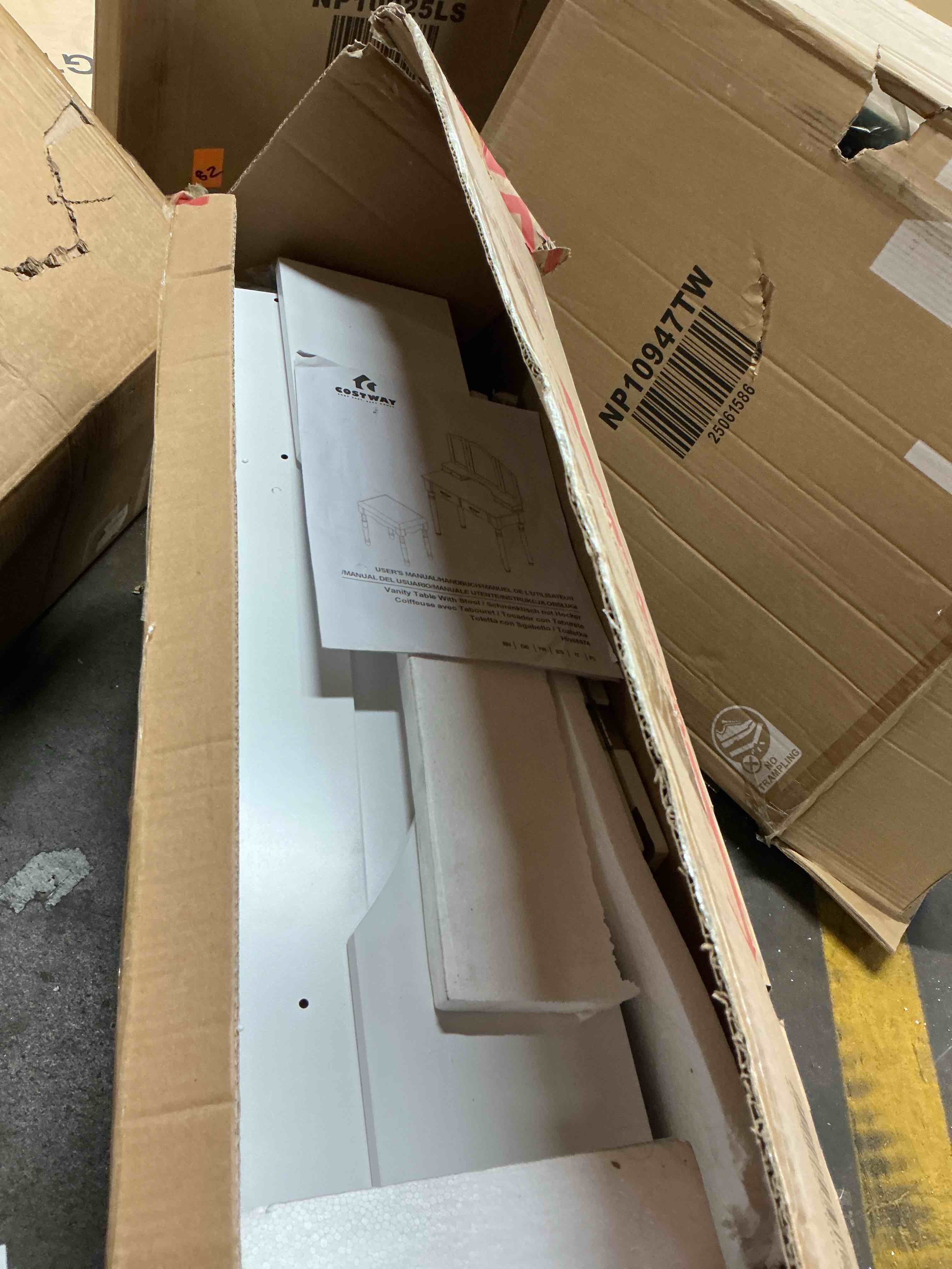 https://s3.amazonaws.com/lotting-images-prod/EmanualPiazza/PNK3860431_1777927835948.jpeg