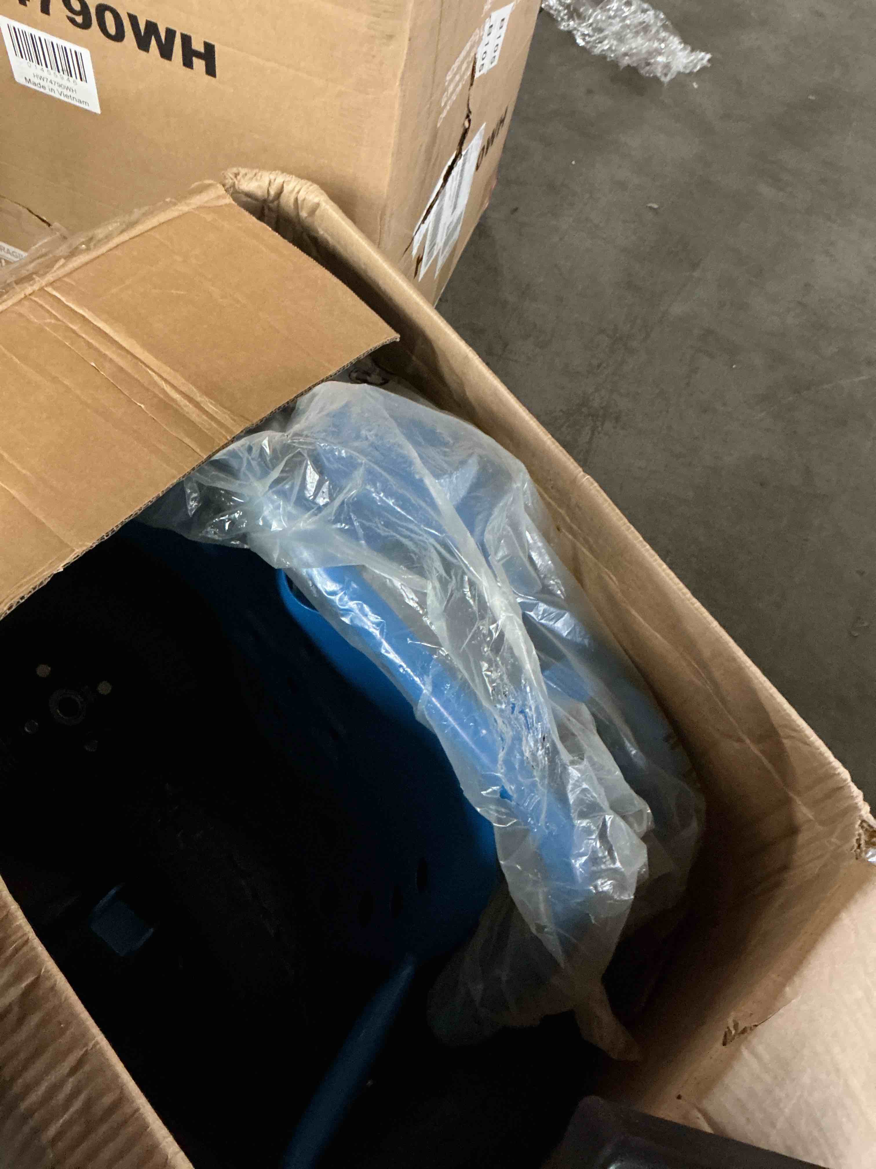 https://s3.amazonaws.com/lotting-images-prod/EmanualPiazza/PNK3860447_1777924639105.jpeg