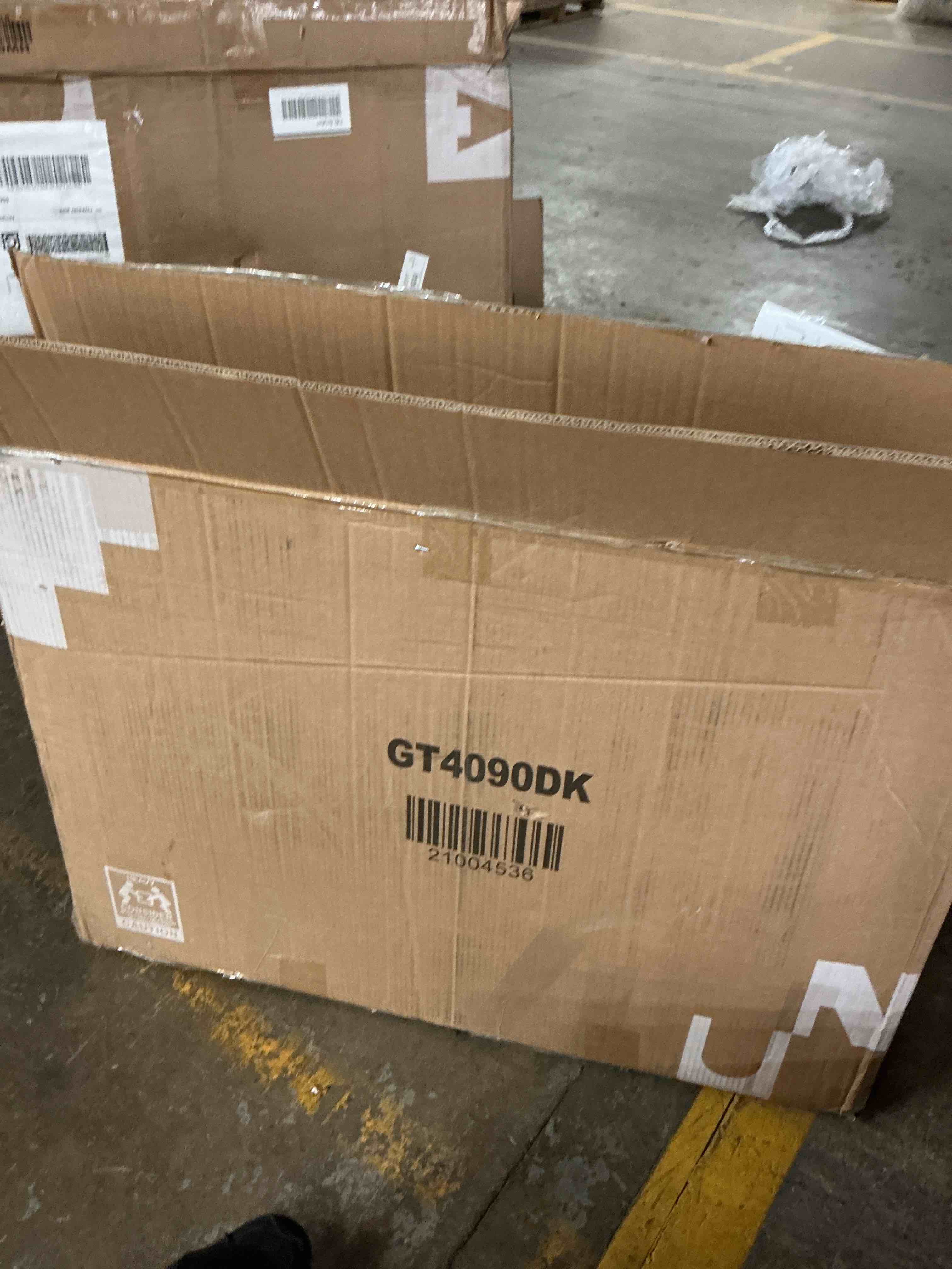 https://s3.amazonaws.com/lotting-images-prod/EmanualPiazza/PNK3860449_1777923735521.jpeg