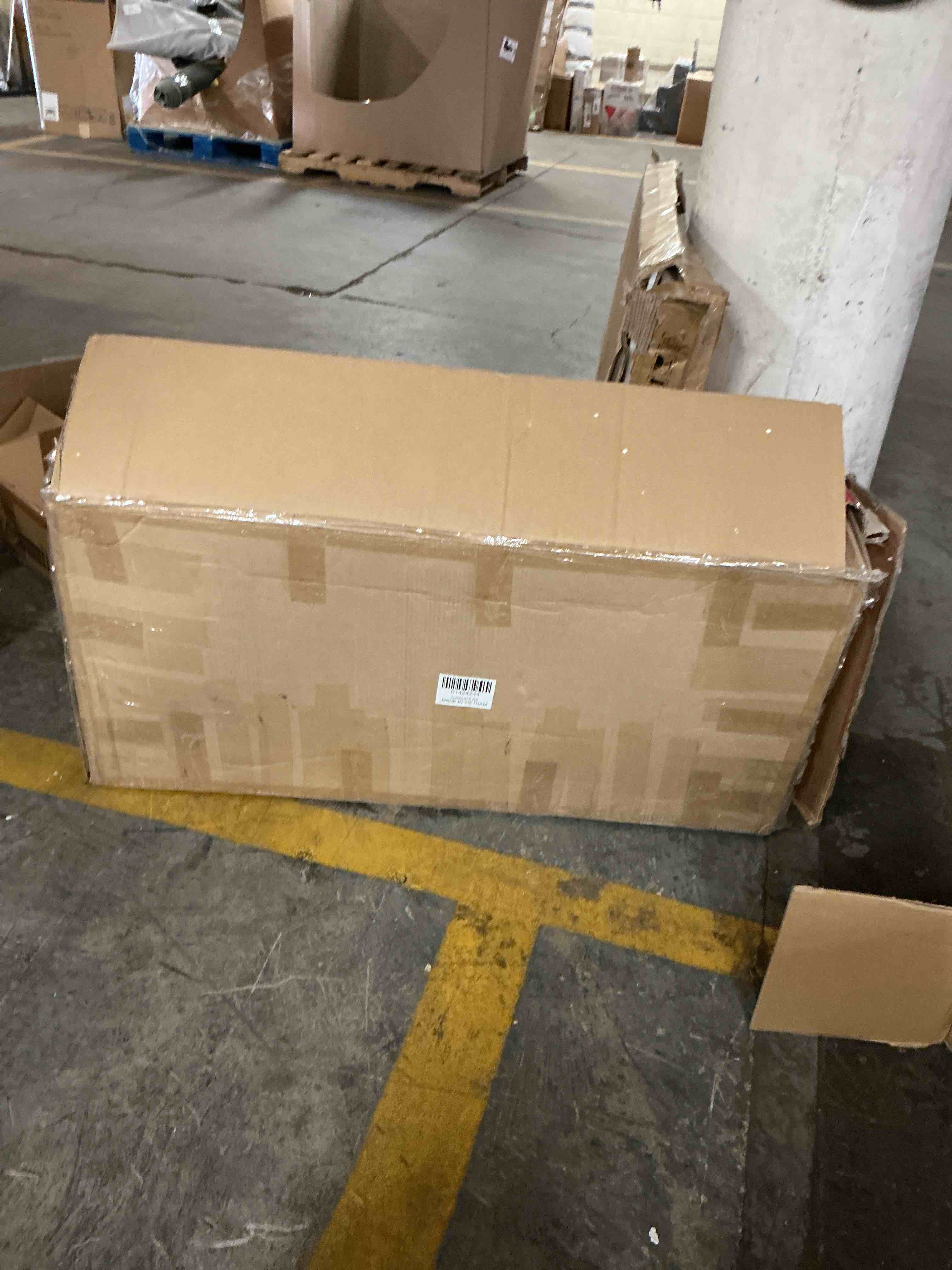 https://s3.amazonaws.com/lotting-images-prod/EmanualPiazza/PNK3860456_1777921076392.jpeg