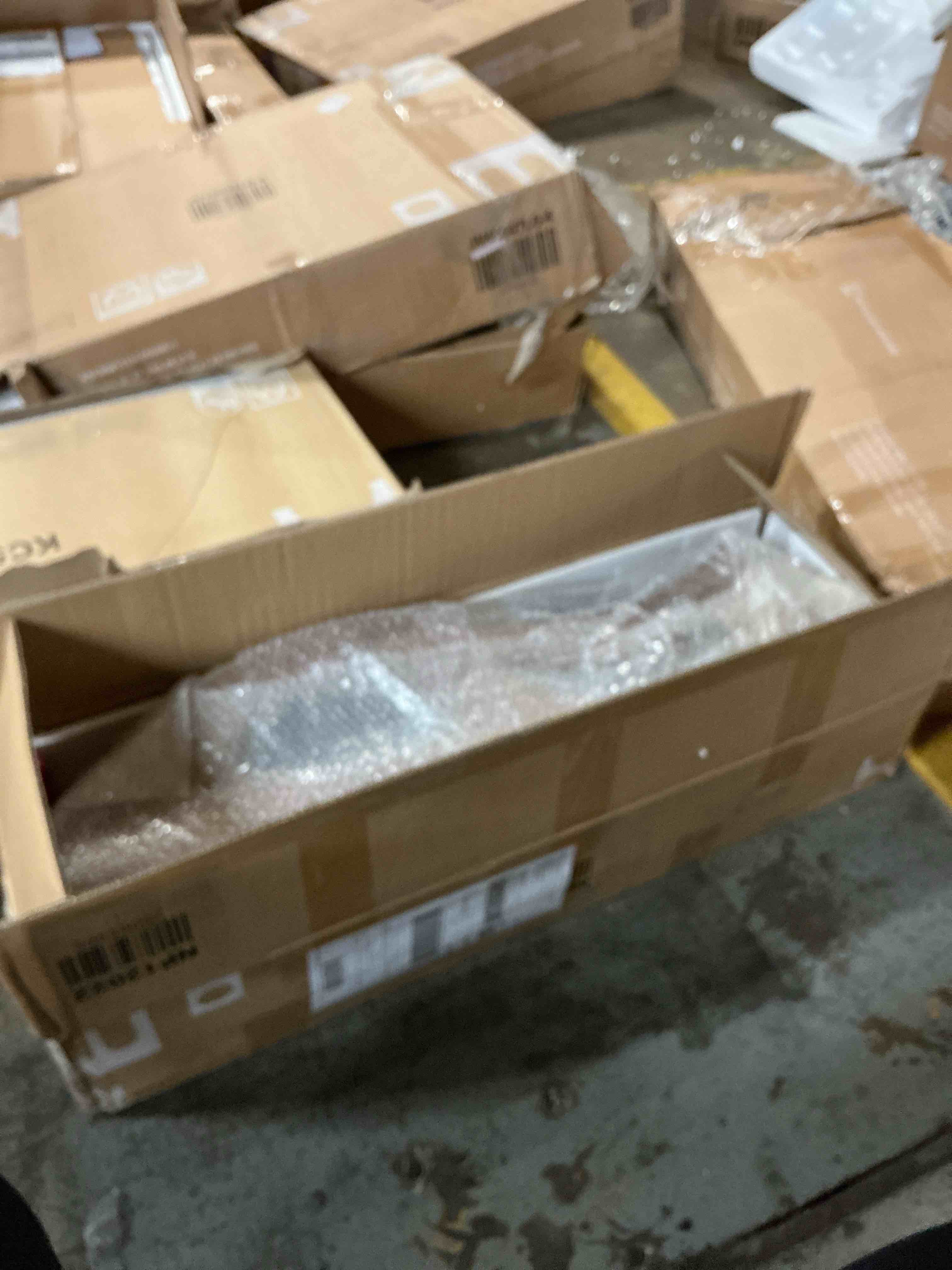 https://s3.amazonaws.com/lotting-images-prod/EmanualPiazza/PNK3860465_1777907190293.jpeg