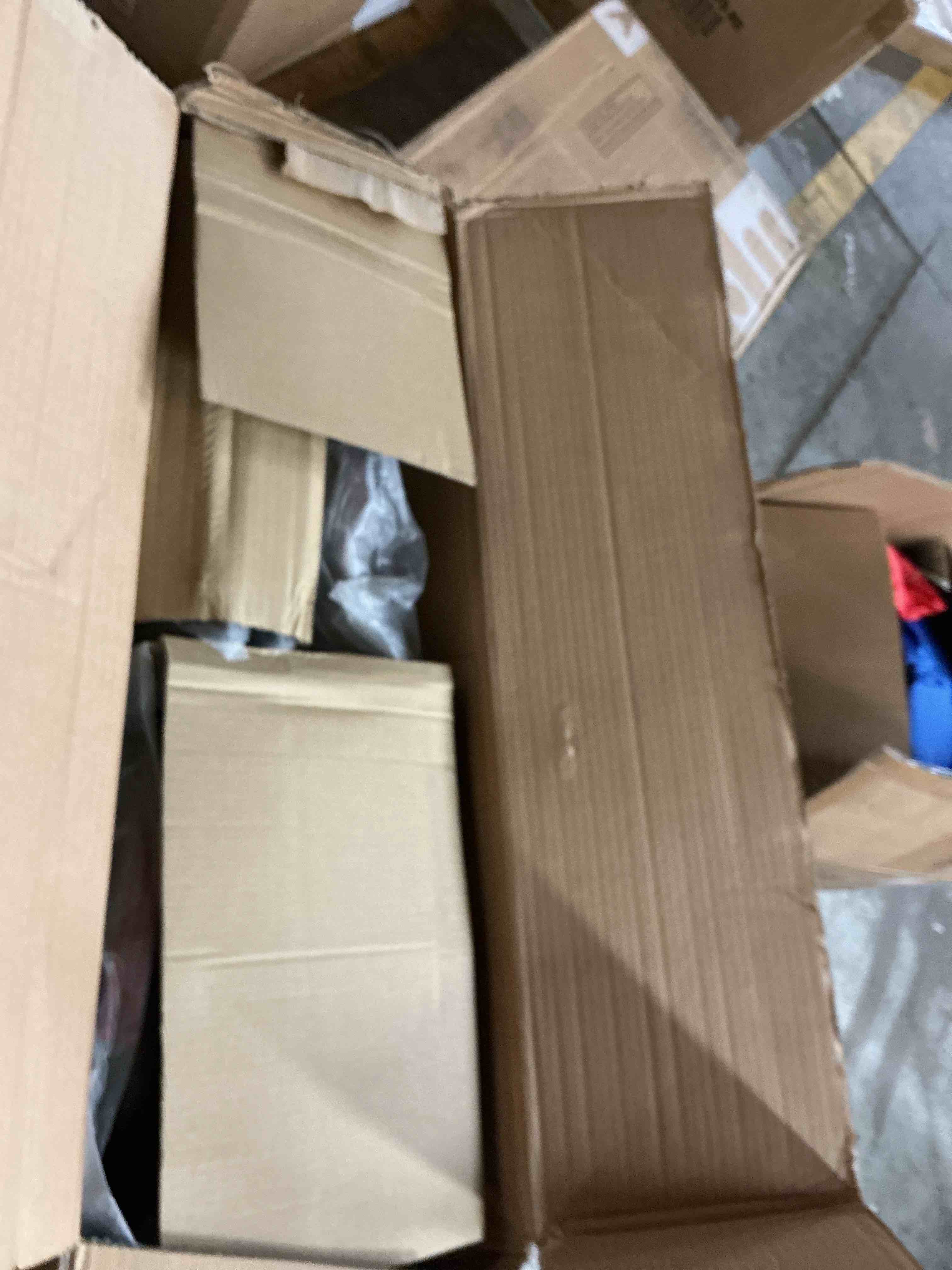 https://s3.amazonaws.com/lotting-images-prod/EmanualPiazza/PNK3860466_1777906881653.jpeg