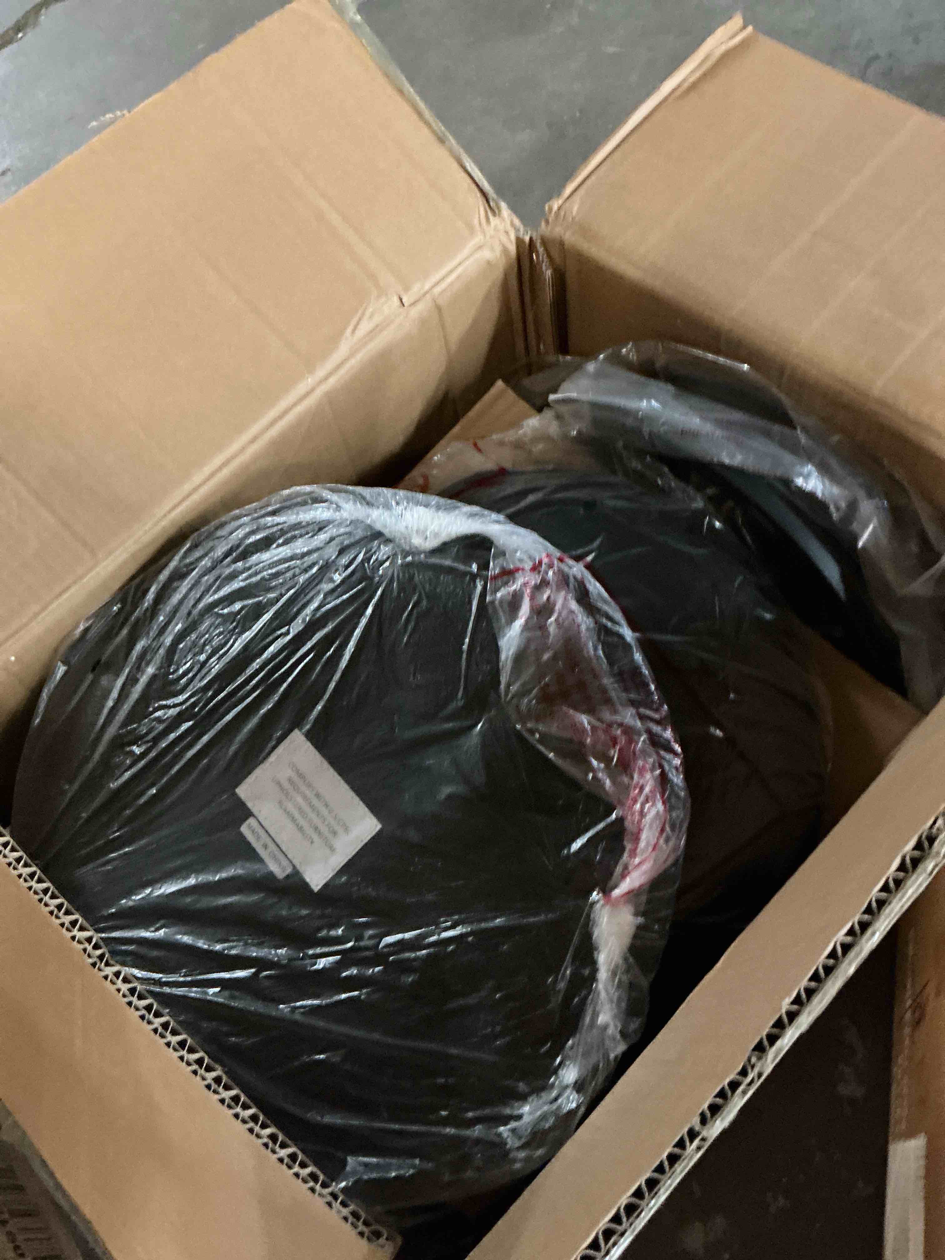 https://s3.amazonaws.com/lotting-images-prod/EmanualPiazza/PNK3860470_1777904794390.jpeg