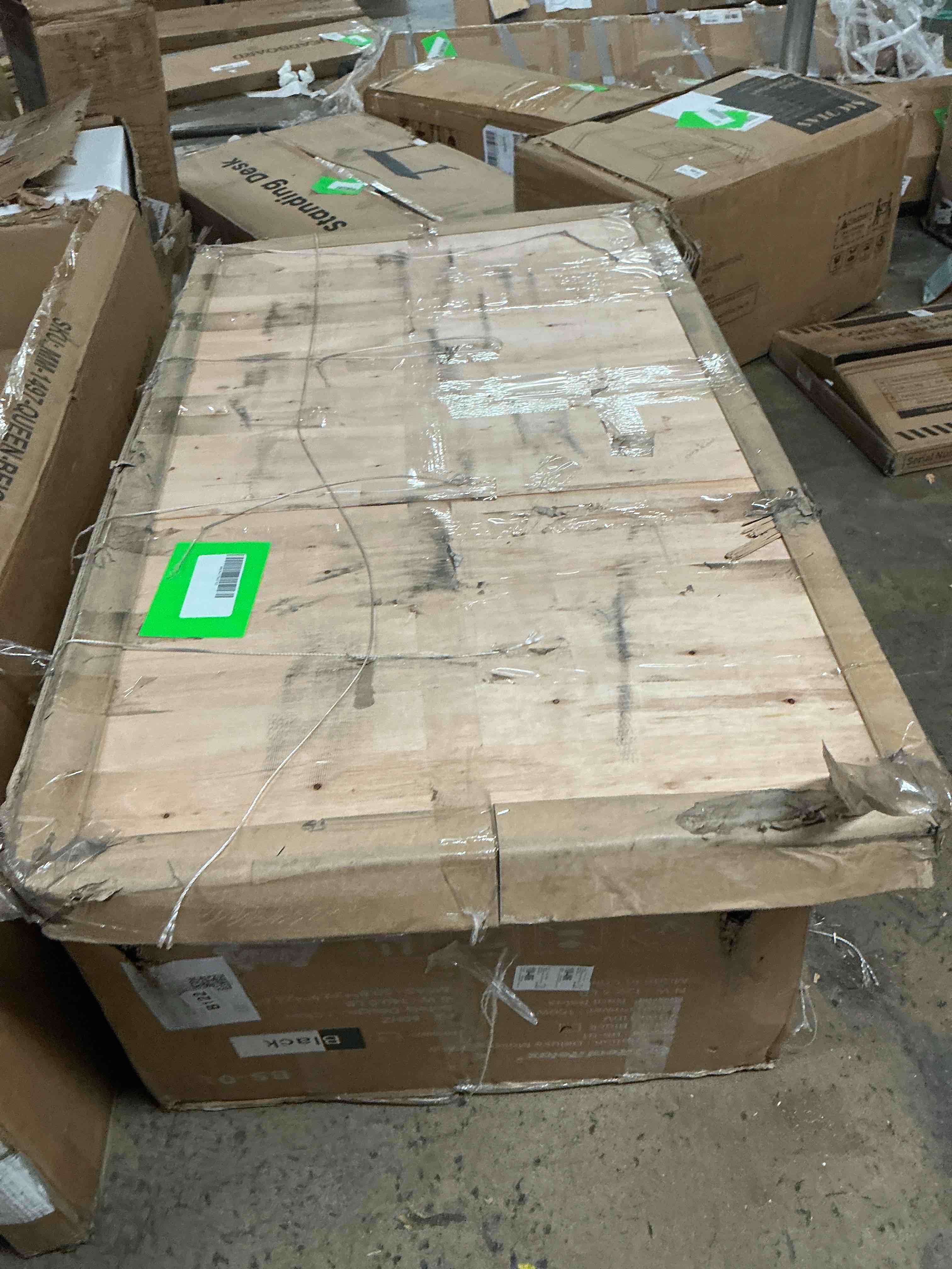 https://s3.amazonaws.com/lotting-images-prod/EmanualPiazza/PNK3860551_1777922880103.jpeg