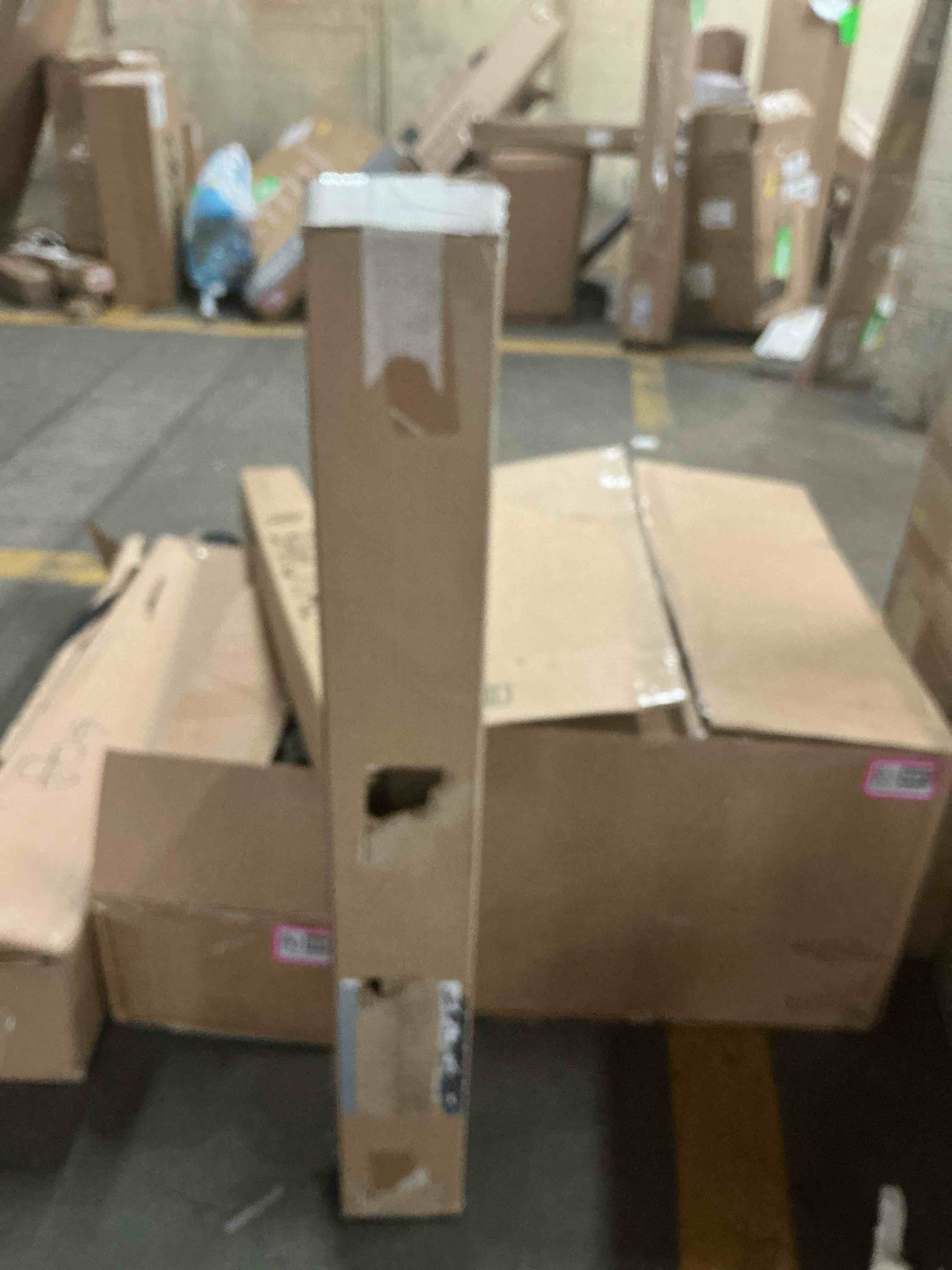 https://s3.amazonaws.com/lotting-images-prod/EmanualPiazza/PNK3860693_1778526744852.jpeg