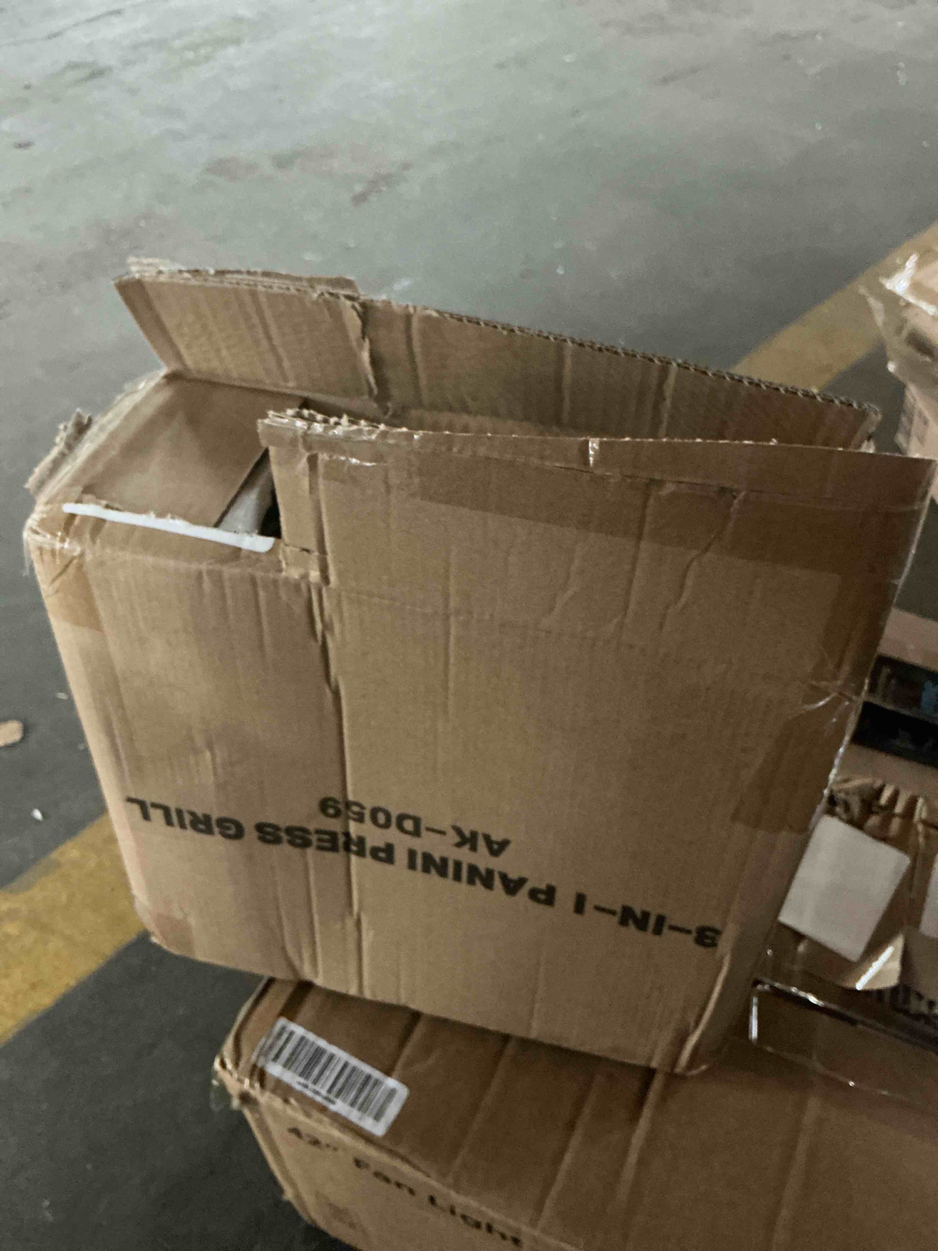 https://s3.amazonaws.com/lotting-images-prod/EmanualPiazza/PNK3860708_1778520707959.jpeg