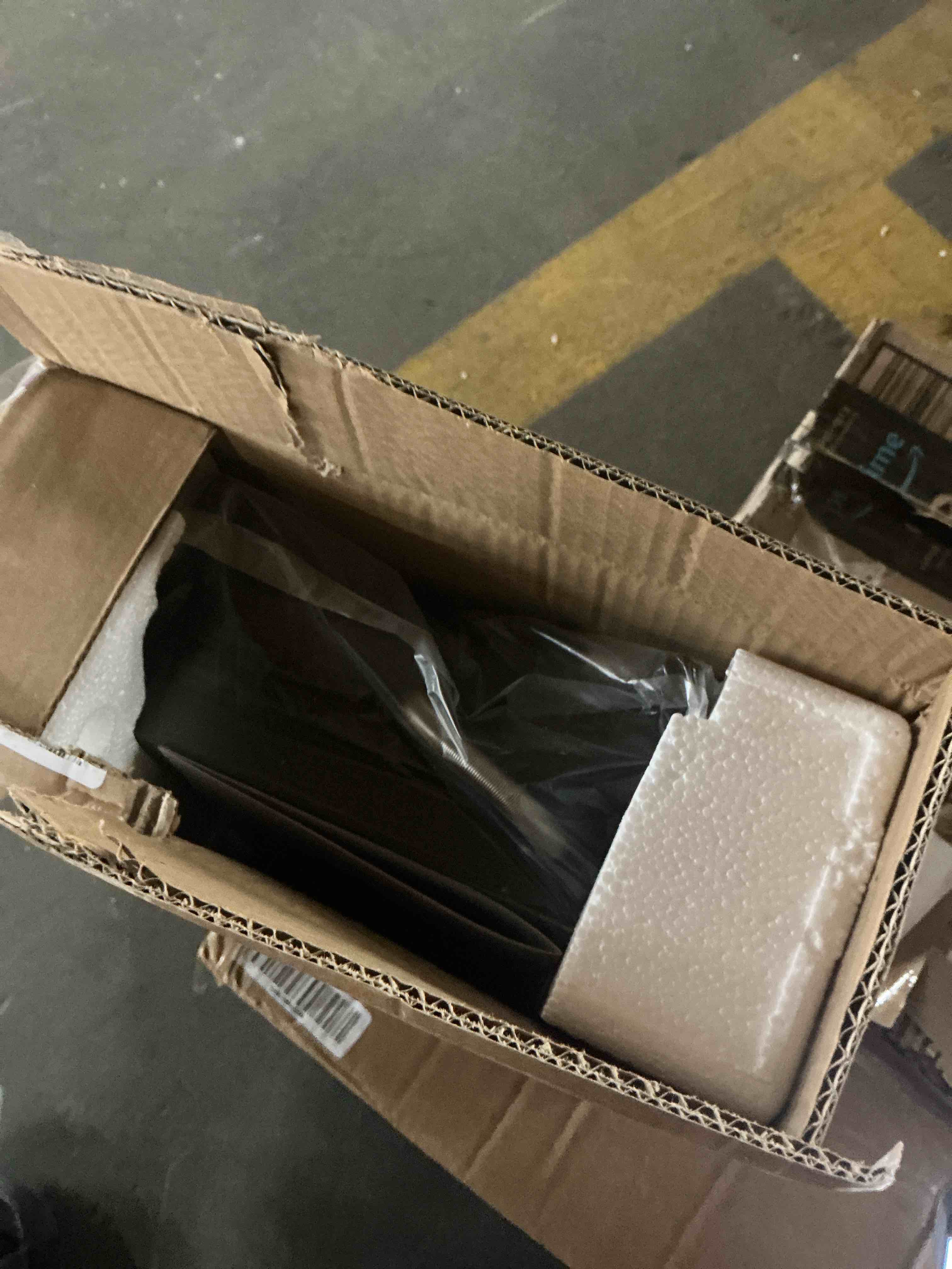 https://s3.amazonaws.com/lotting-images-prod/EmanualPiazza/PNK3860708_1778520714207.jpeg