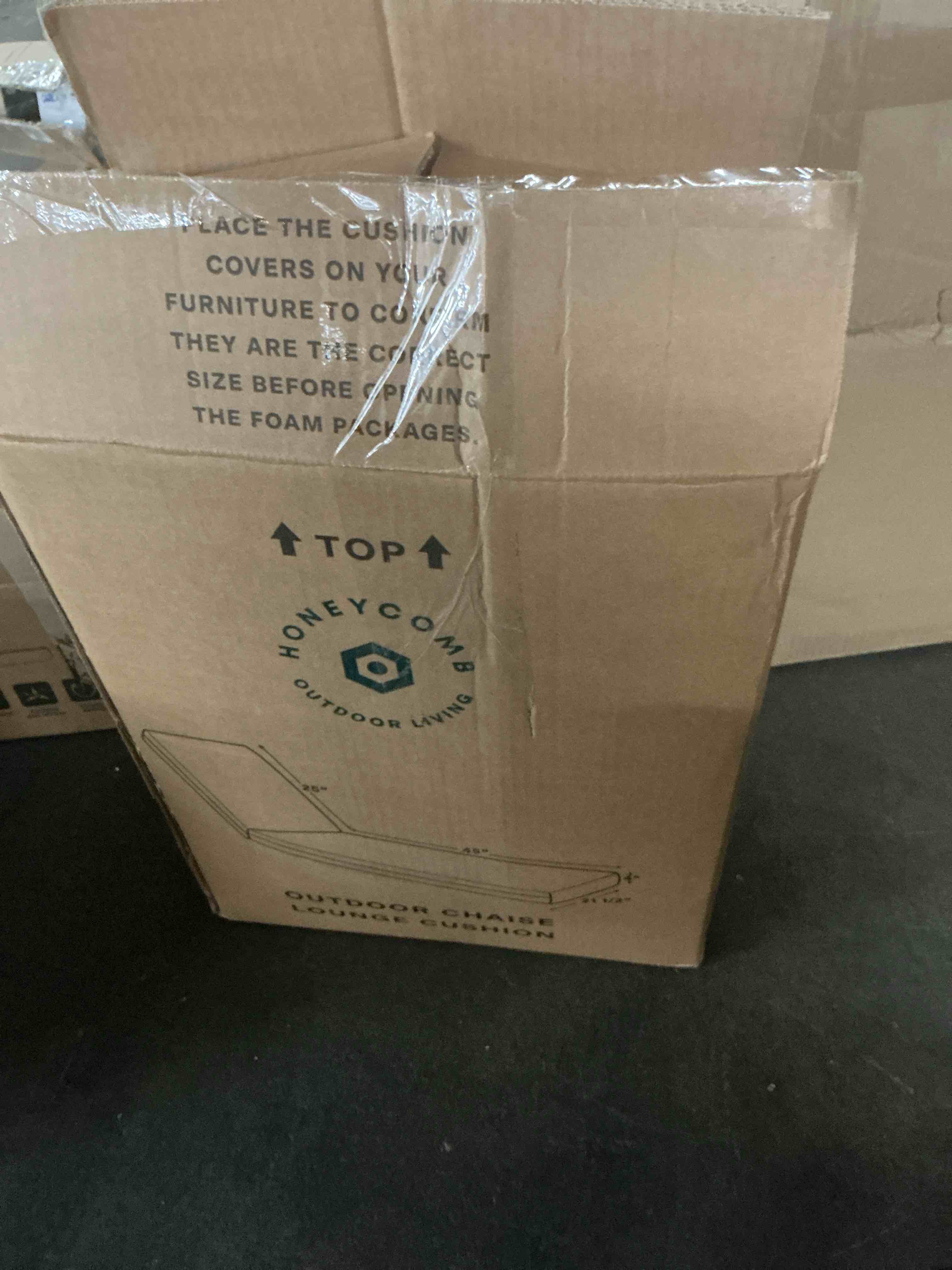 https://s3.amazonaws.com/lotting-images-prod/EmanualPiazza/PNK3860711_1778520140097.jpeg