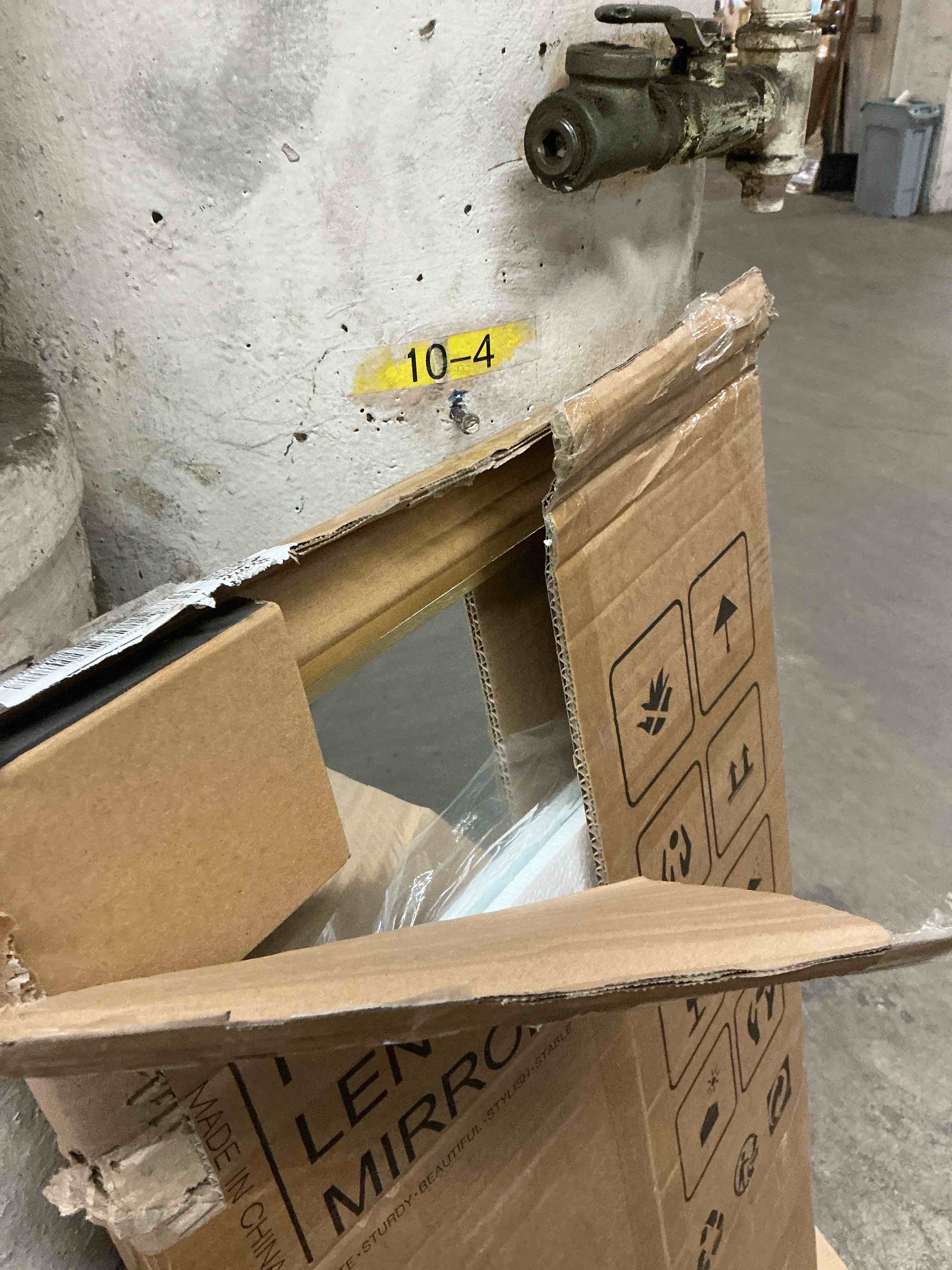 https://s3.amazonaws.com/lotting-images-prod/EmanualPiazza/PNK3860748_1778532847410.jpeg