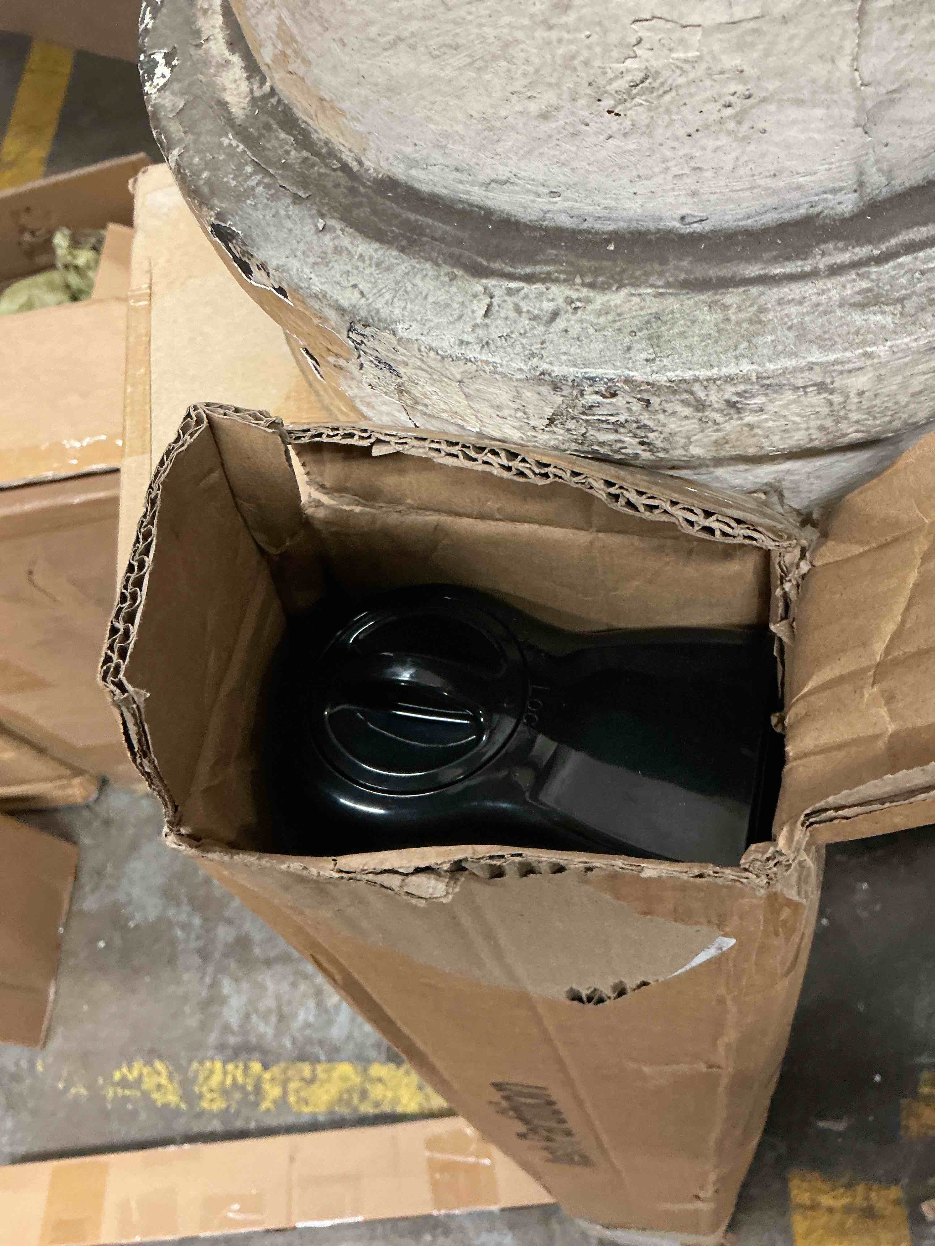 https://s3.amazonaws.com/lotting-images-prod/EmanualPiazza/PNK3860749_1778532970511.jpeg