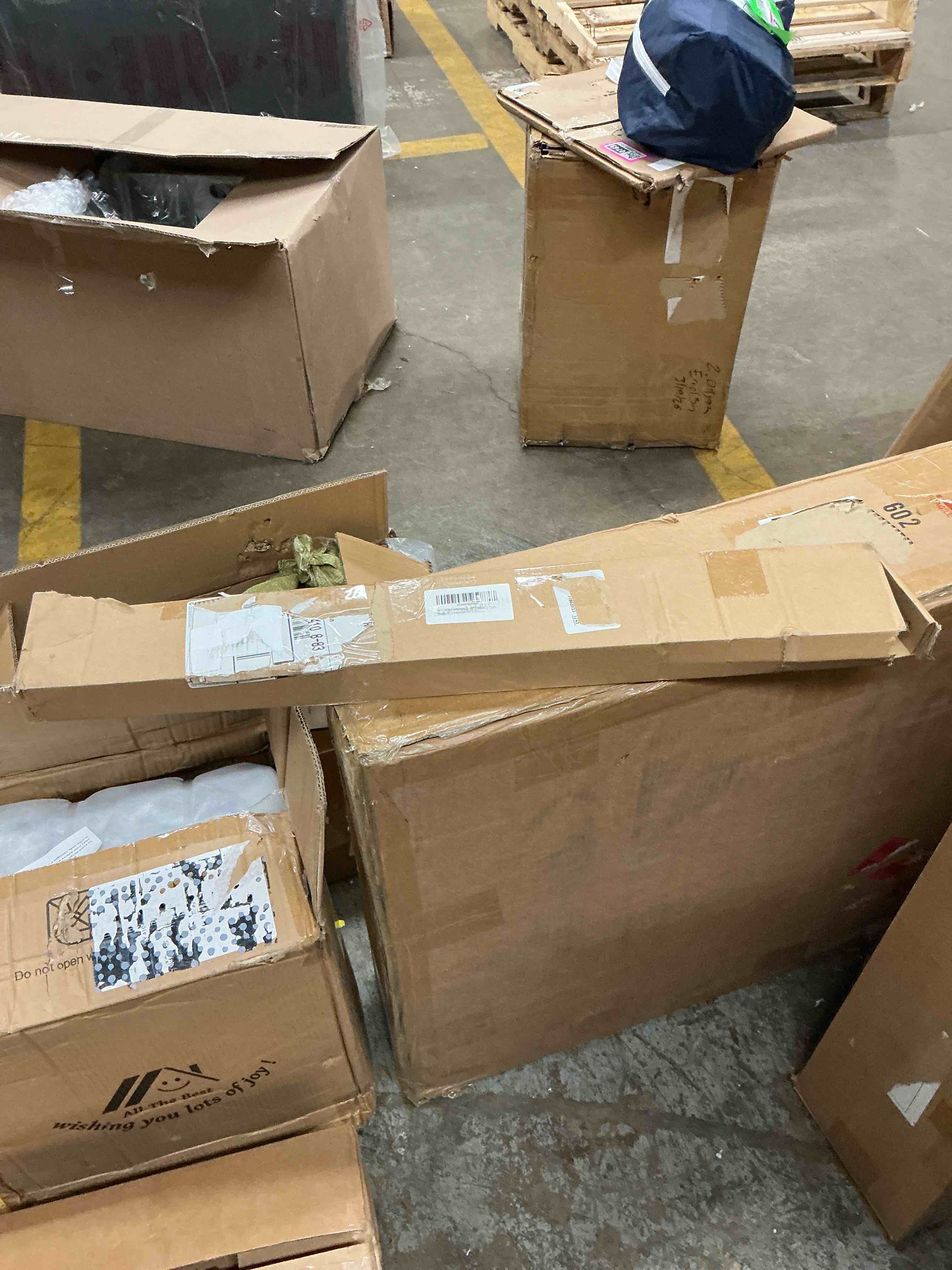 https://s3.amazonaws.com/lotting-images-prod/EmanualPiazza/PNK3860751_1778533195365.jpeg