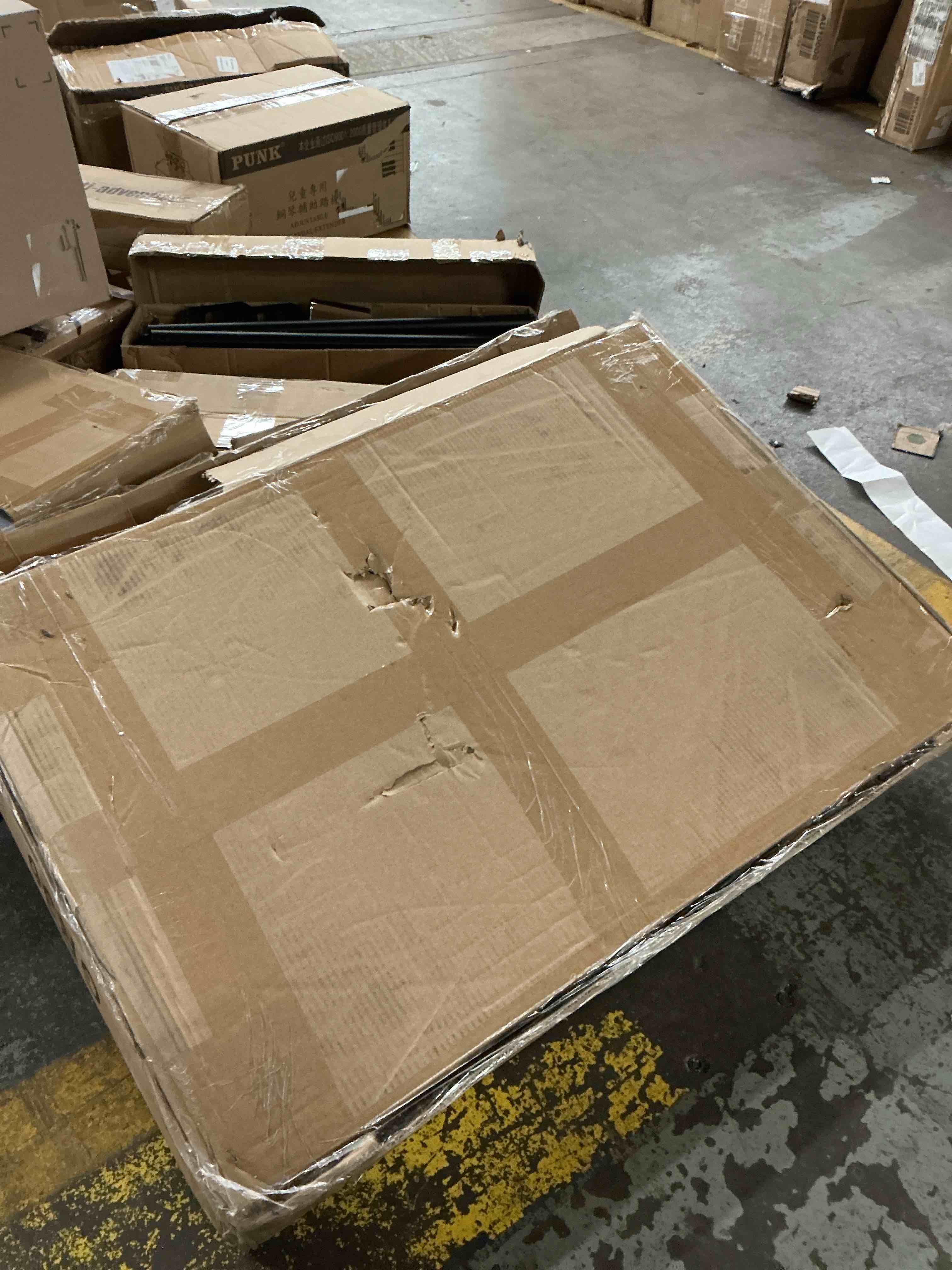 https://s3.amazonaws.com/lotting-images-prod/EmanualPiazza/PNK3860997_1778704518852.jpeg