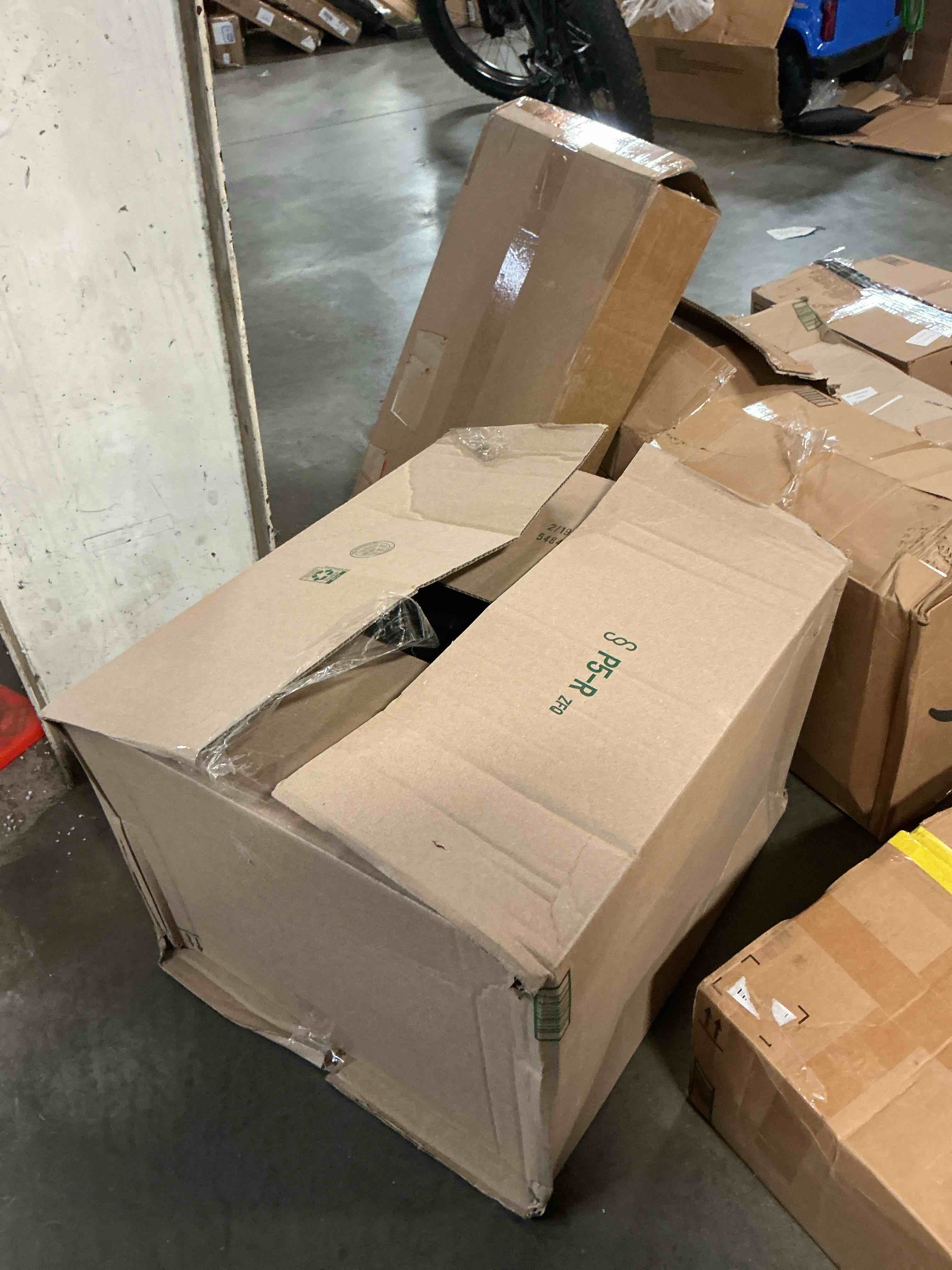https://s3.amazonaws.com/lotting-images-prod/EmanualPiazza/PNK3861014_1778767989659.jpeg