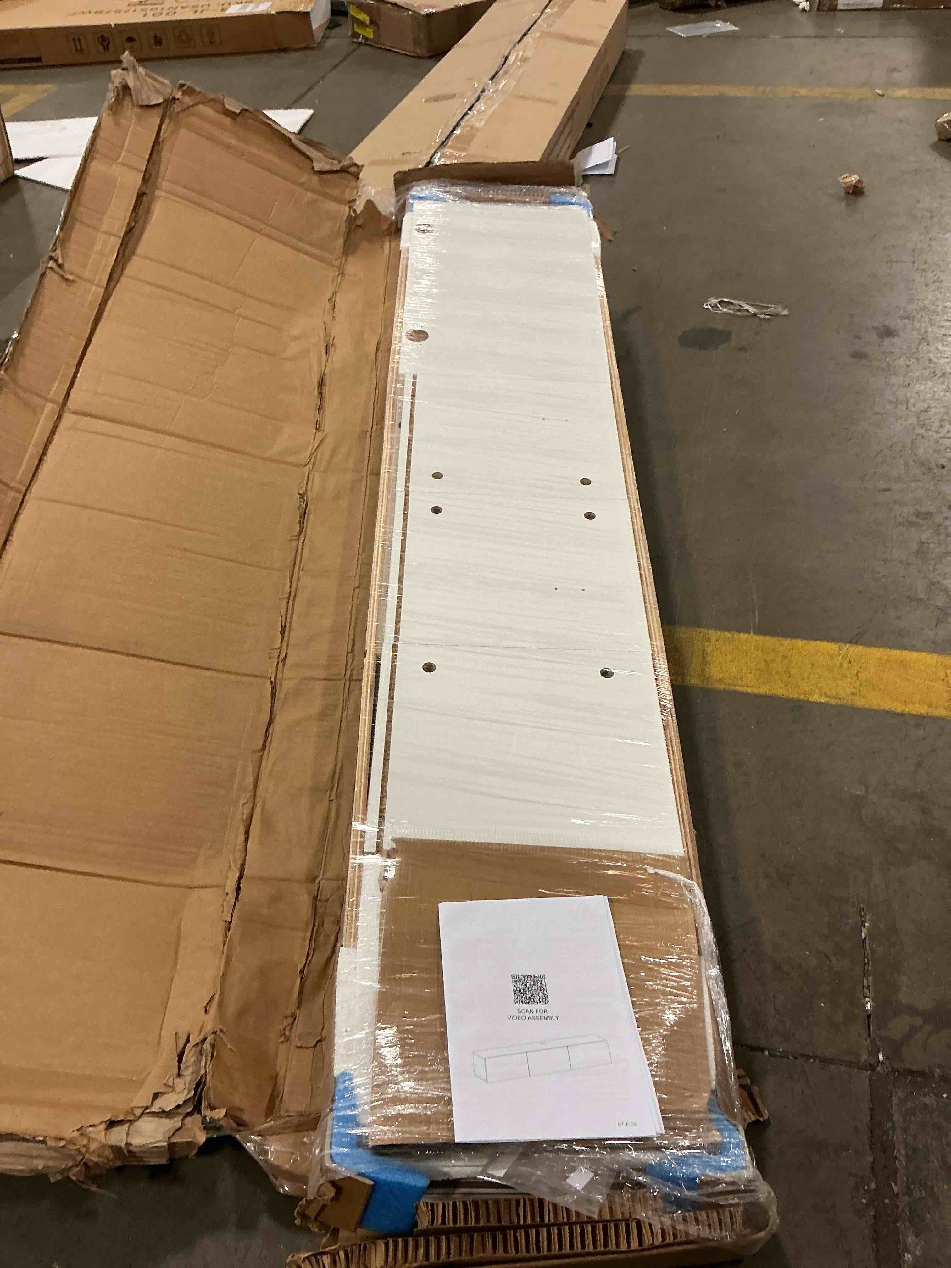 https://s3.amazonaws.com/lotting-images-prod/EmanualPiazza/PNK3861497_1779808296329.jpeg